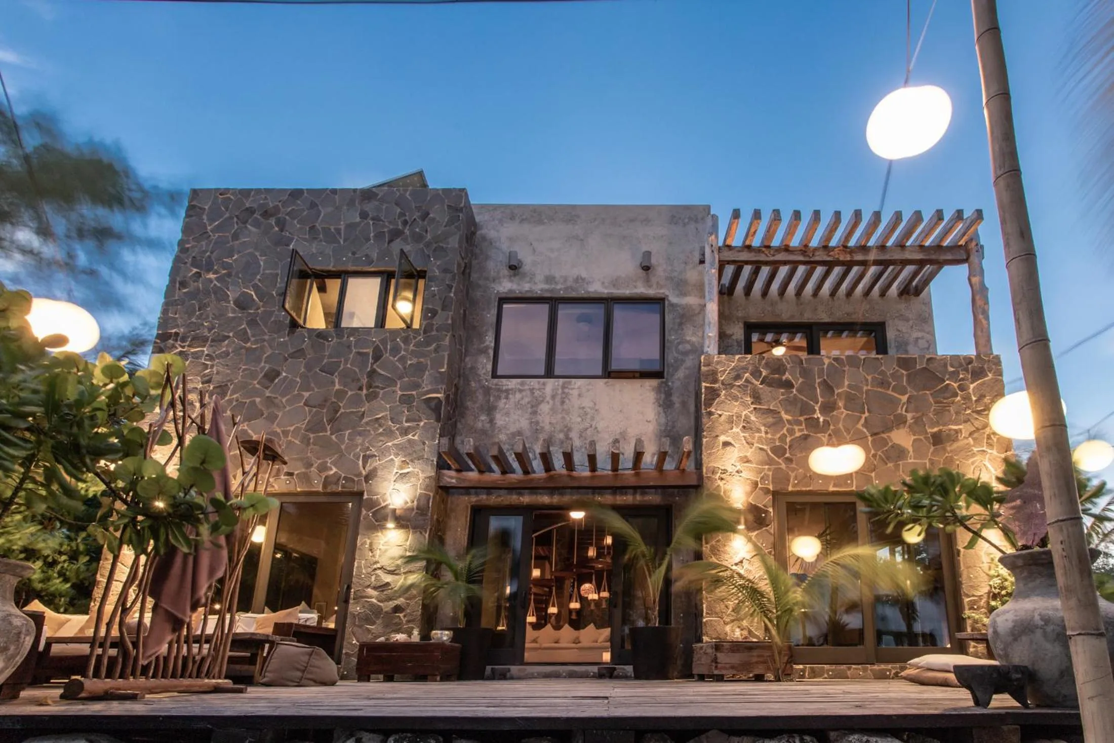 Facade/entrance in Casa Maya Kaan