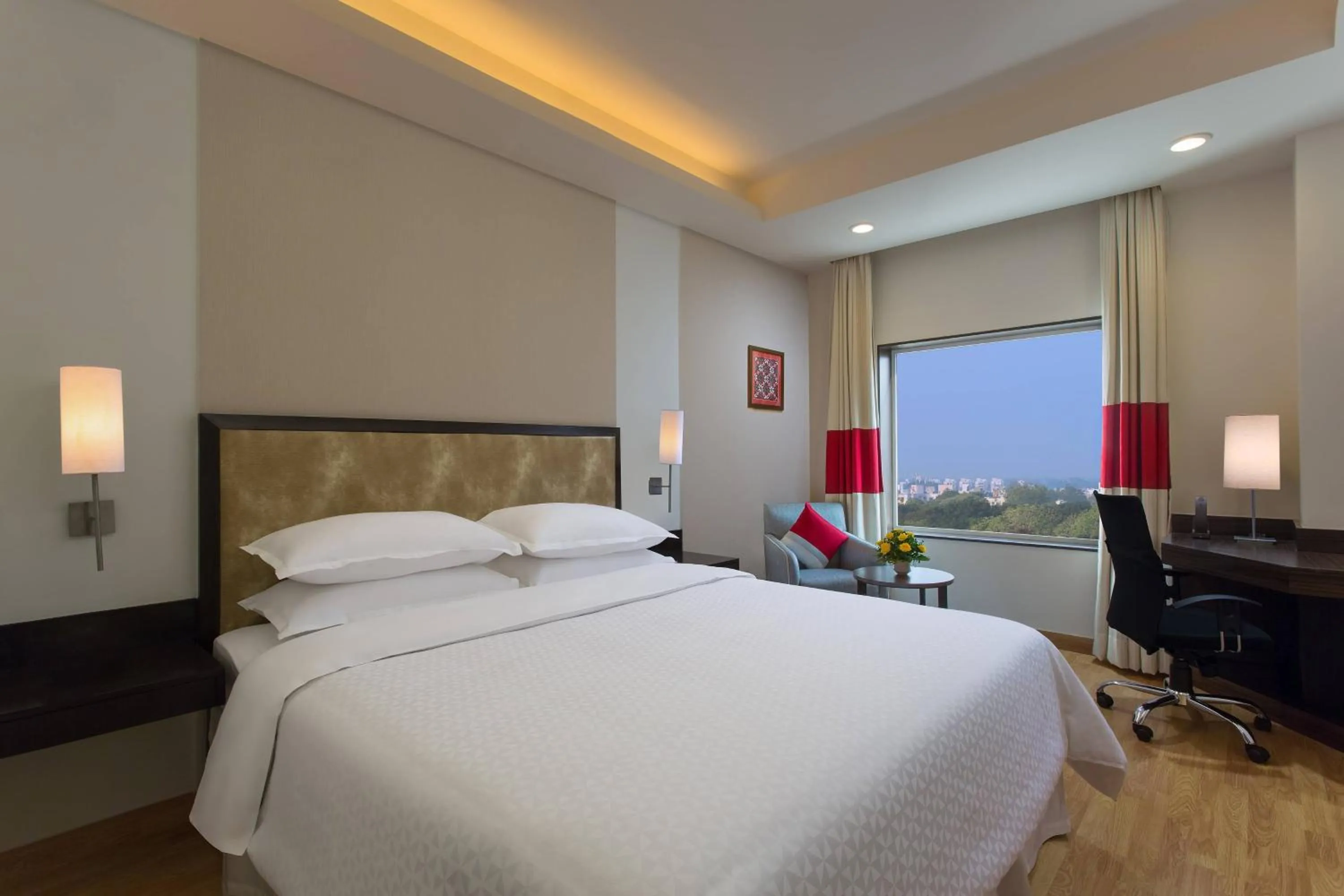 Photo of the whole room, Bed in Four Points by Sheraton Vadodara