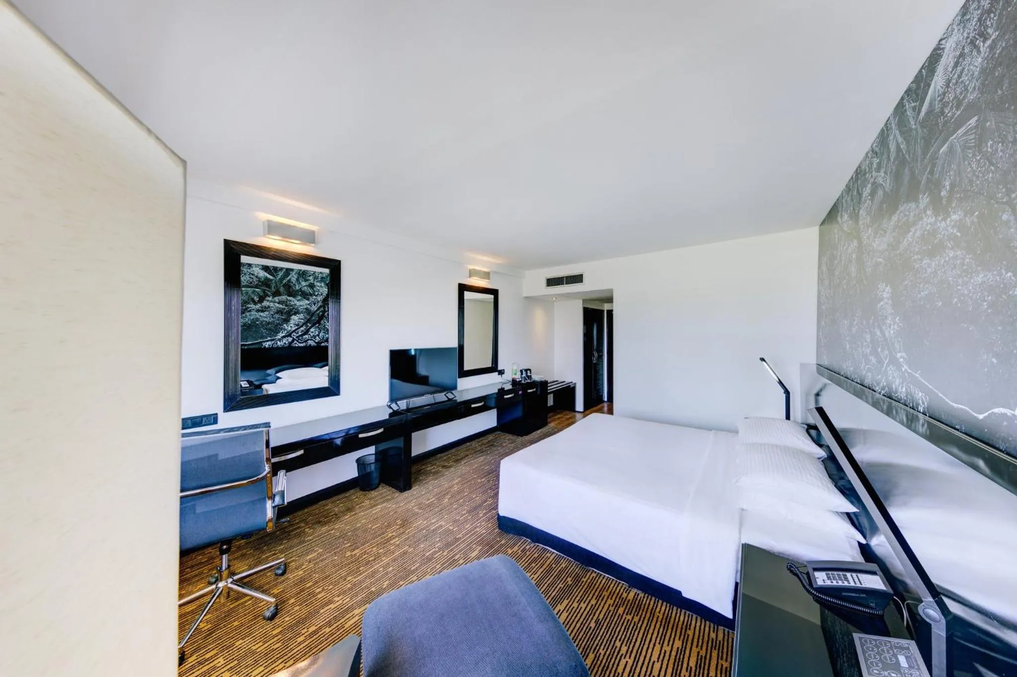 TV and multimedia, Bed in Cinnamon Lakeside