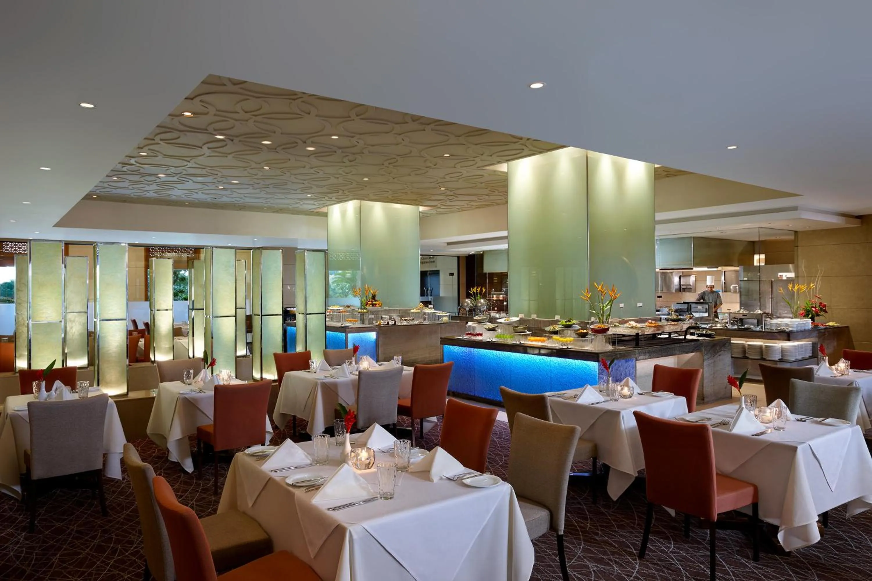 Restaurant/places to eat in Cinnamon Lakeside