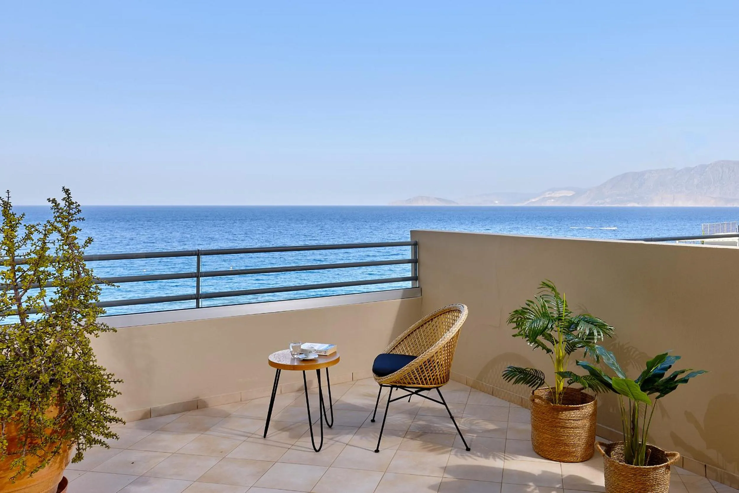 Patio in Blue Marine Resort and Spa Hotel