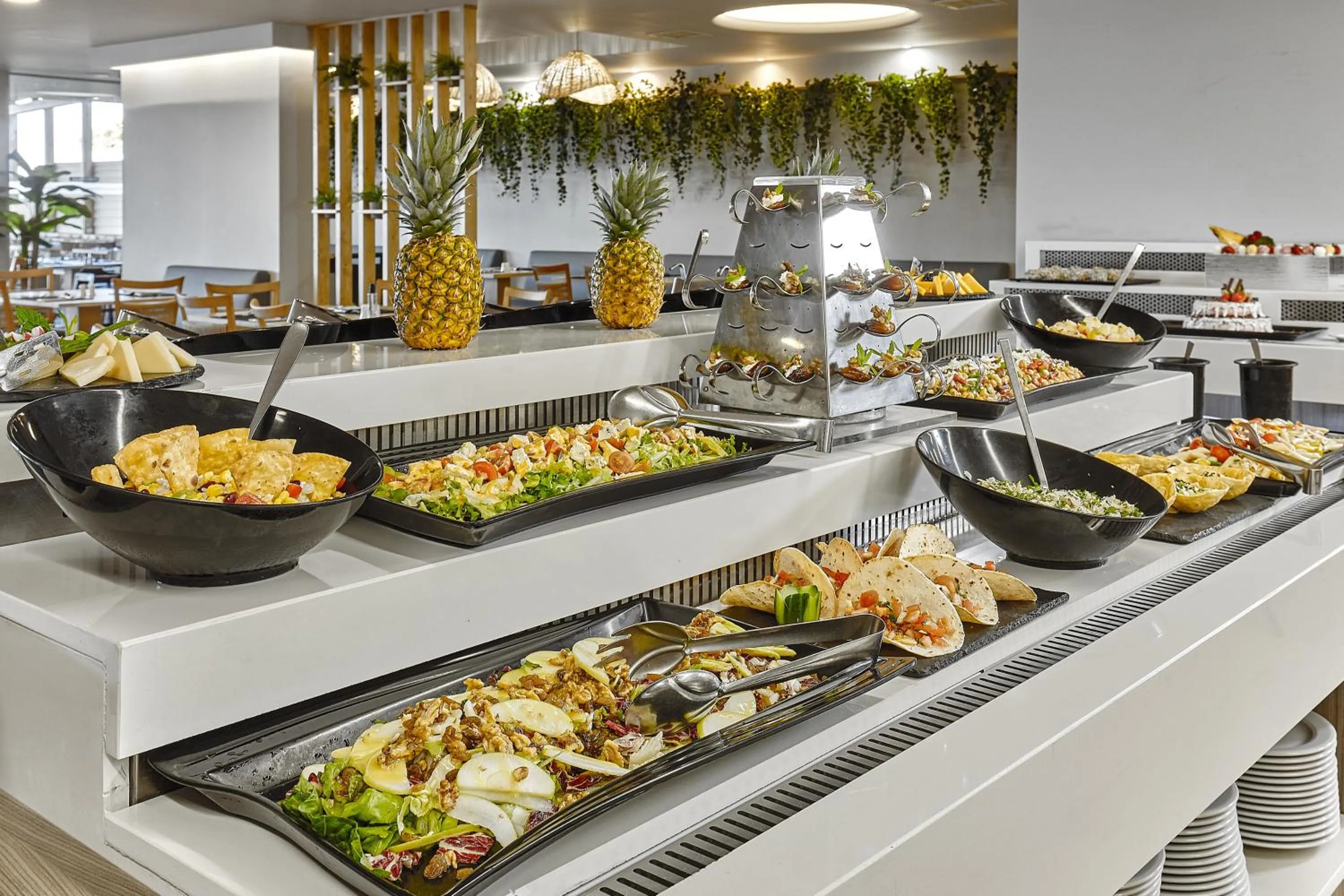 Restaurant/places to eat in Blue Marine Resort and Spa Hotel