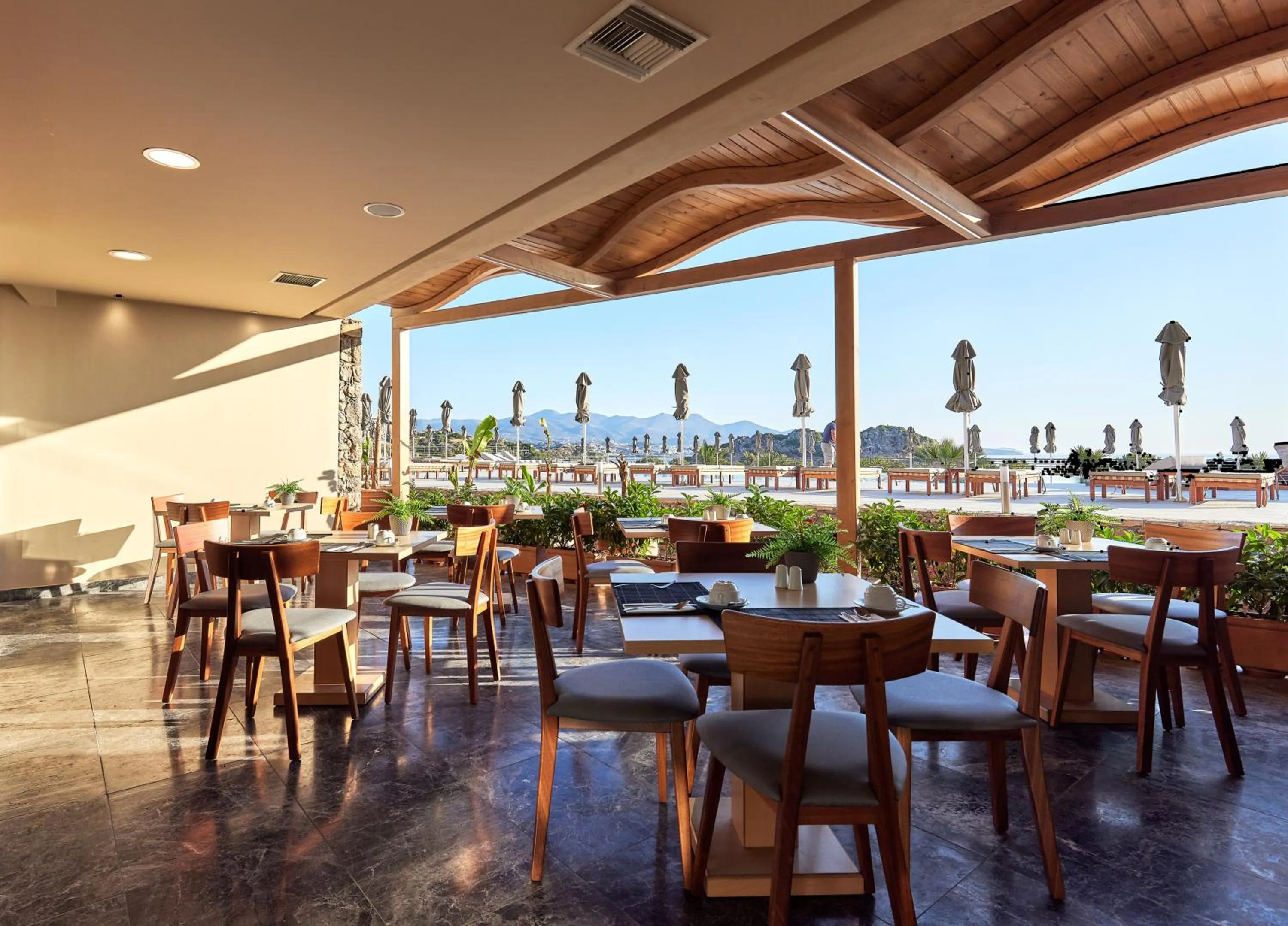 Restaurant/places to eat in Blue Marine Resort and Spa Hotel