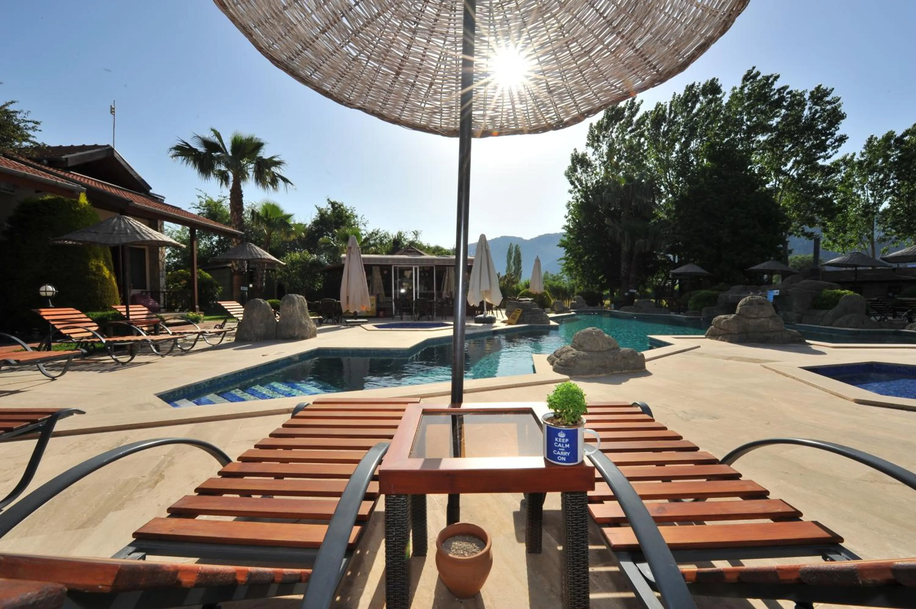 Swimming pool in Grenadine Lodge