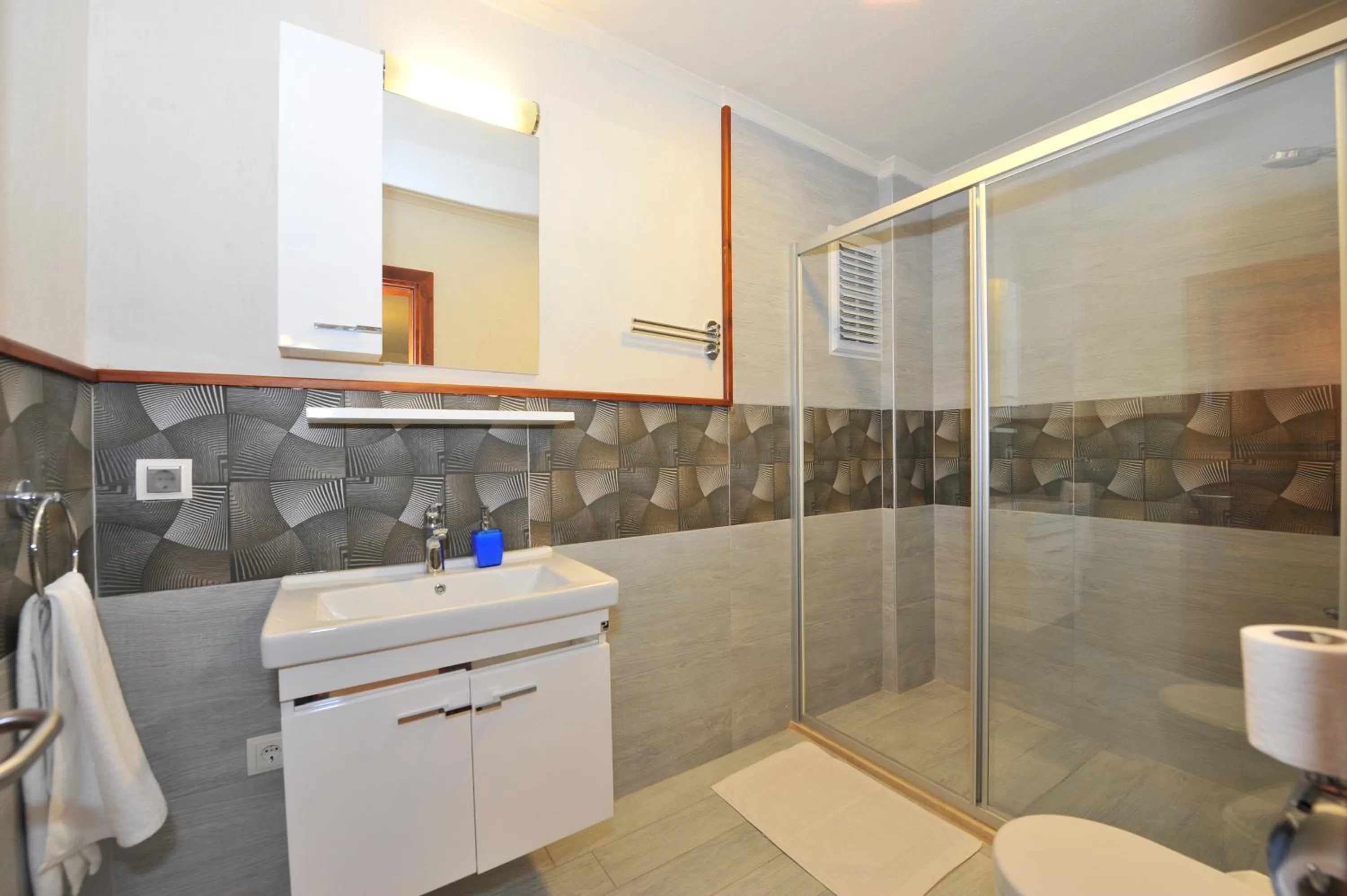 Bathroom in Grenadine Lodge