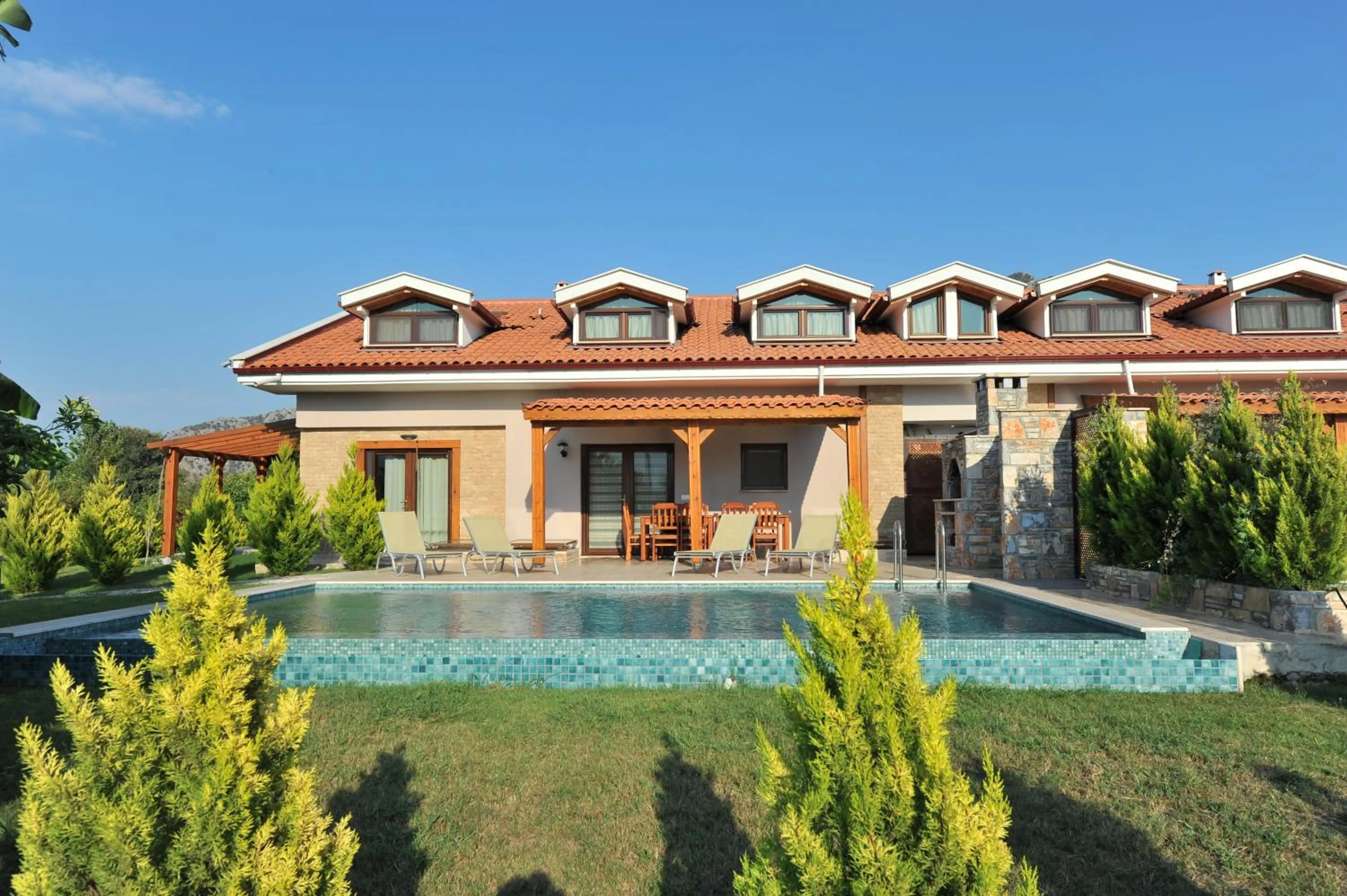 Facade/entrance in Grenadine Lodge