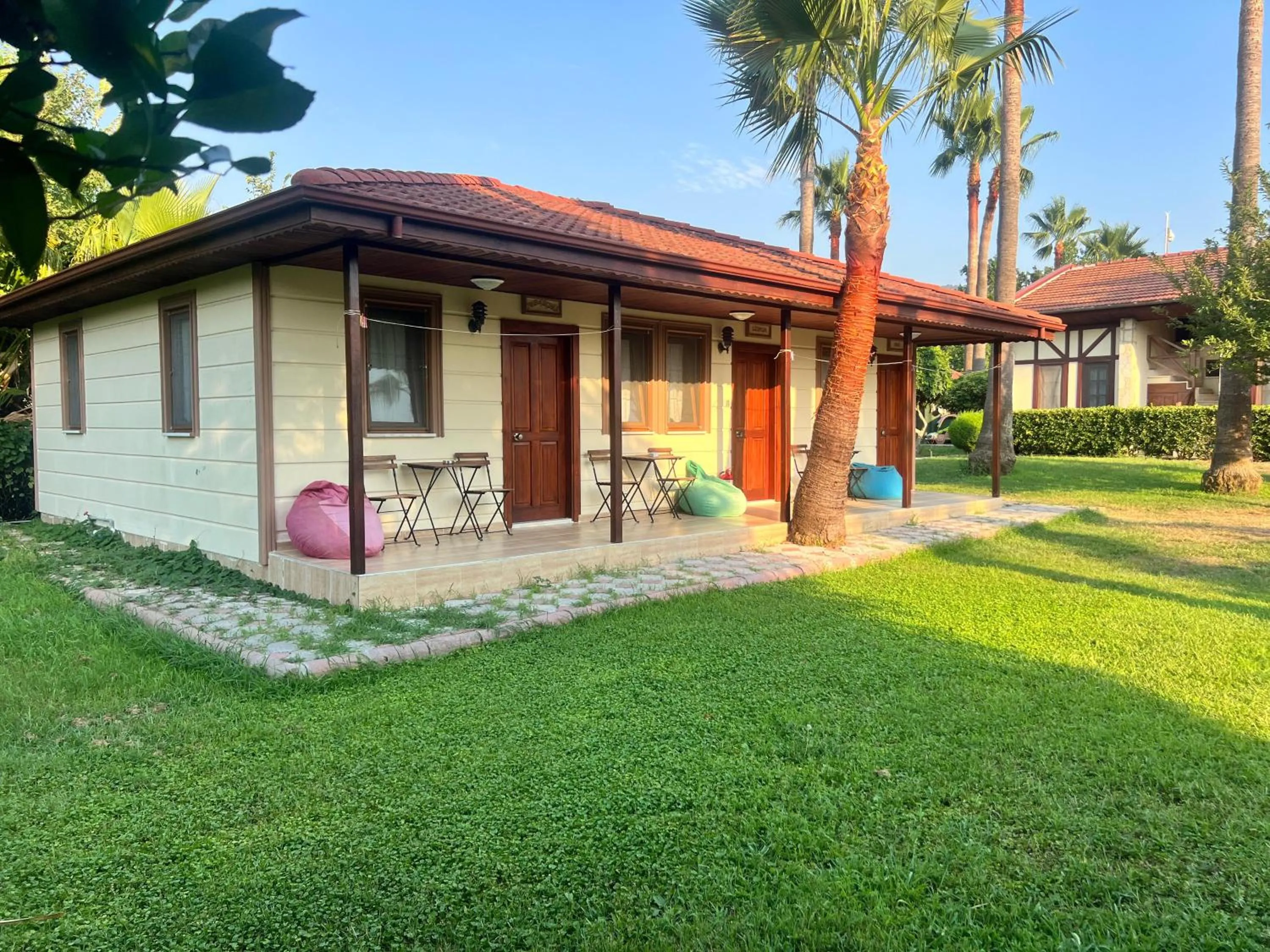 Garden view in Grenadine Lodge