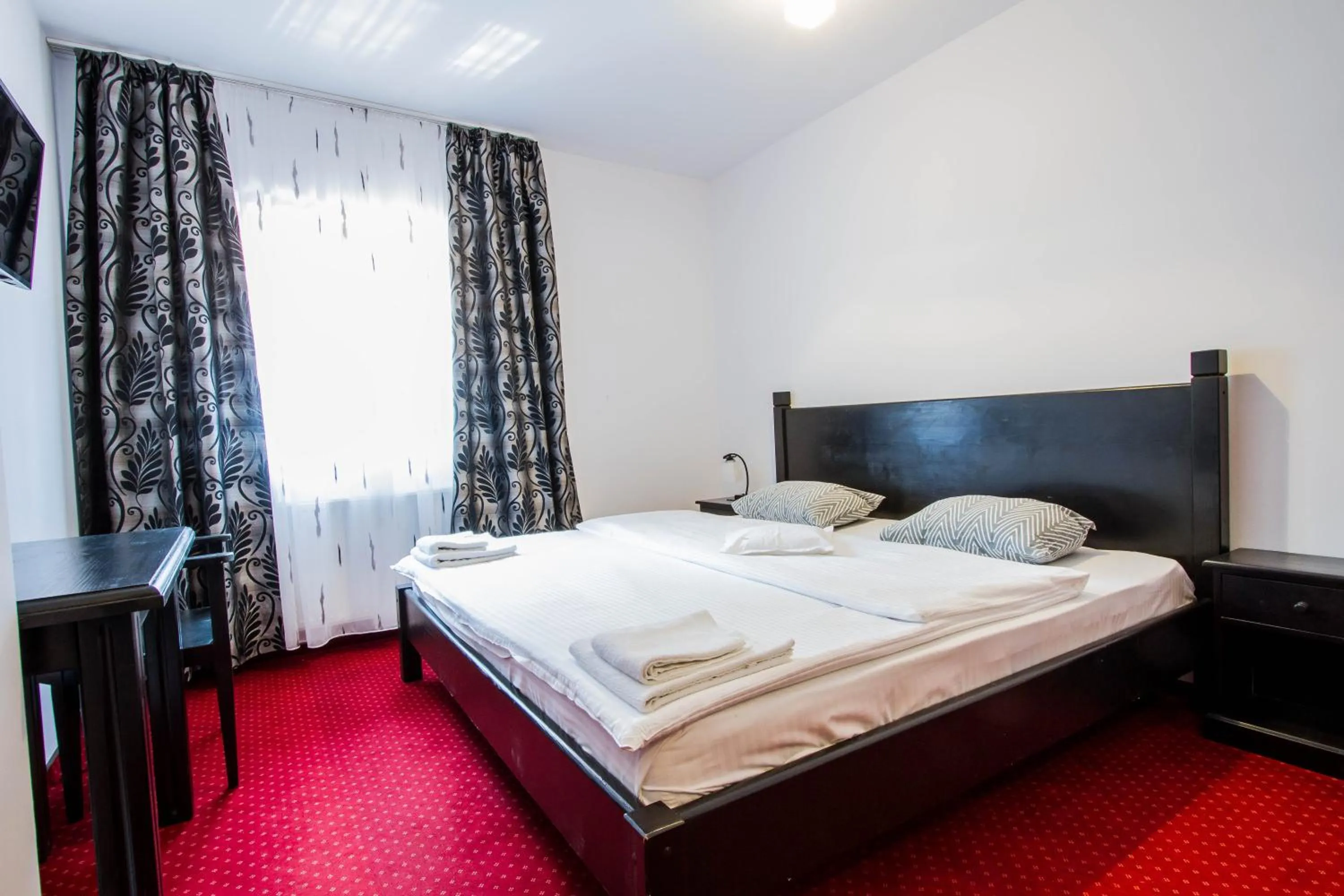 Bed in Complex Turistic Max International