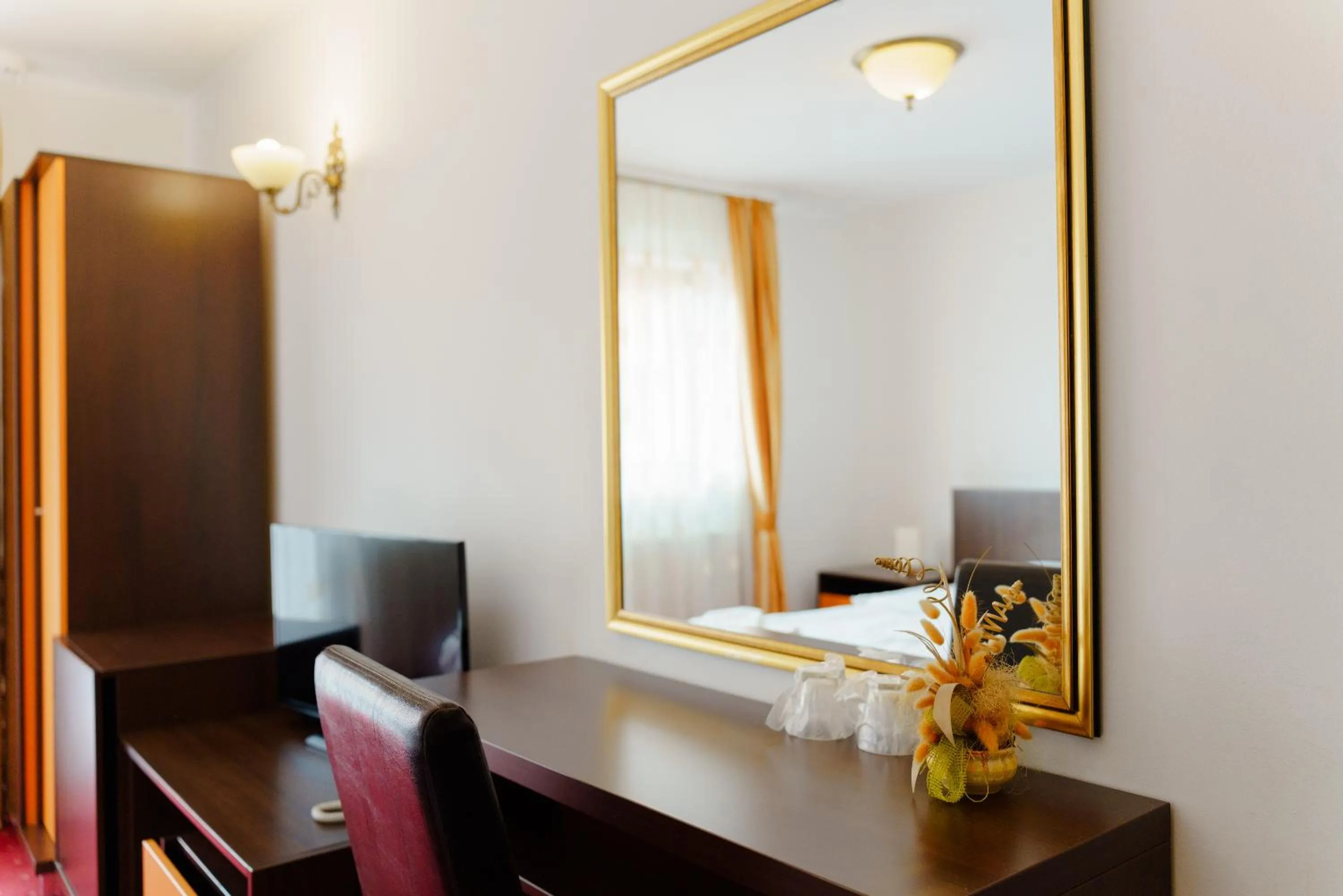 hair dresser in Complex Turistic Max International