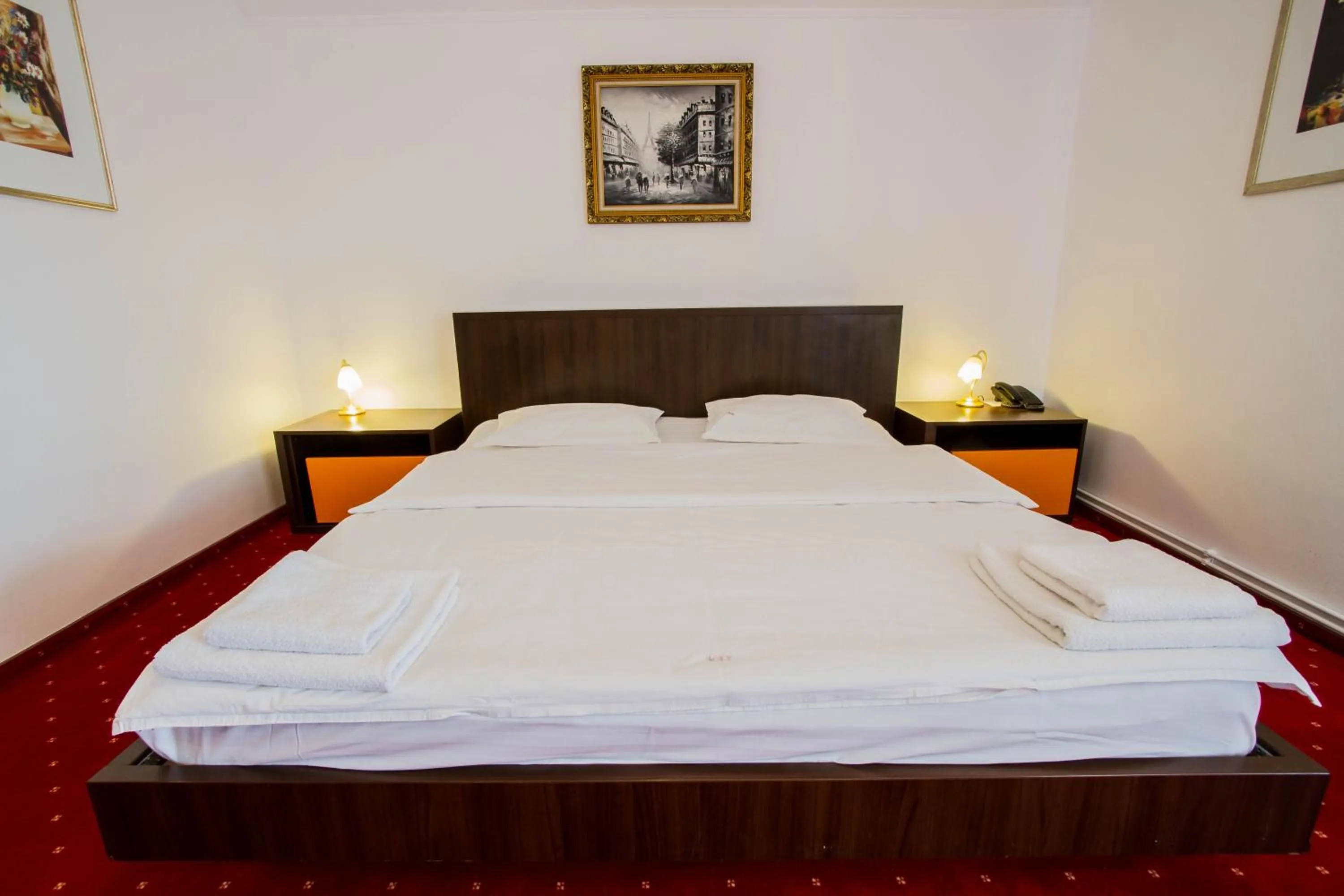 Bed in Complex Turistic Max International