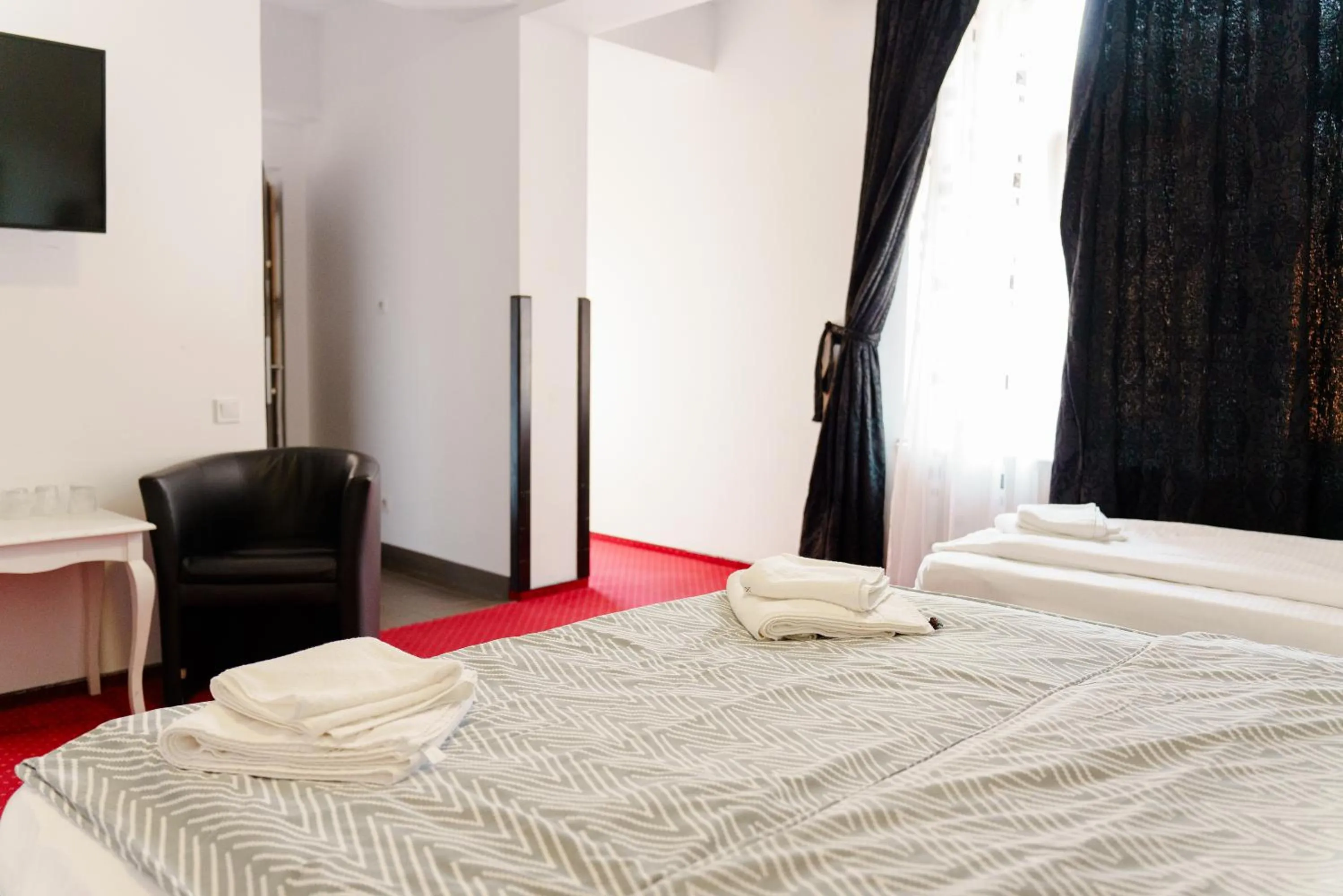 Bed in Complex Turistic Max International