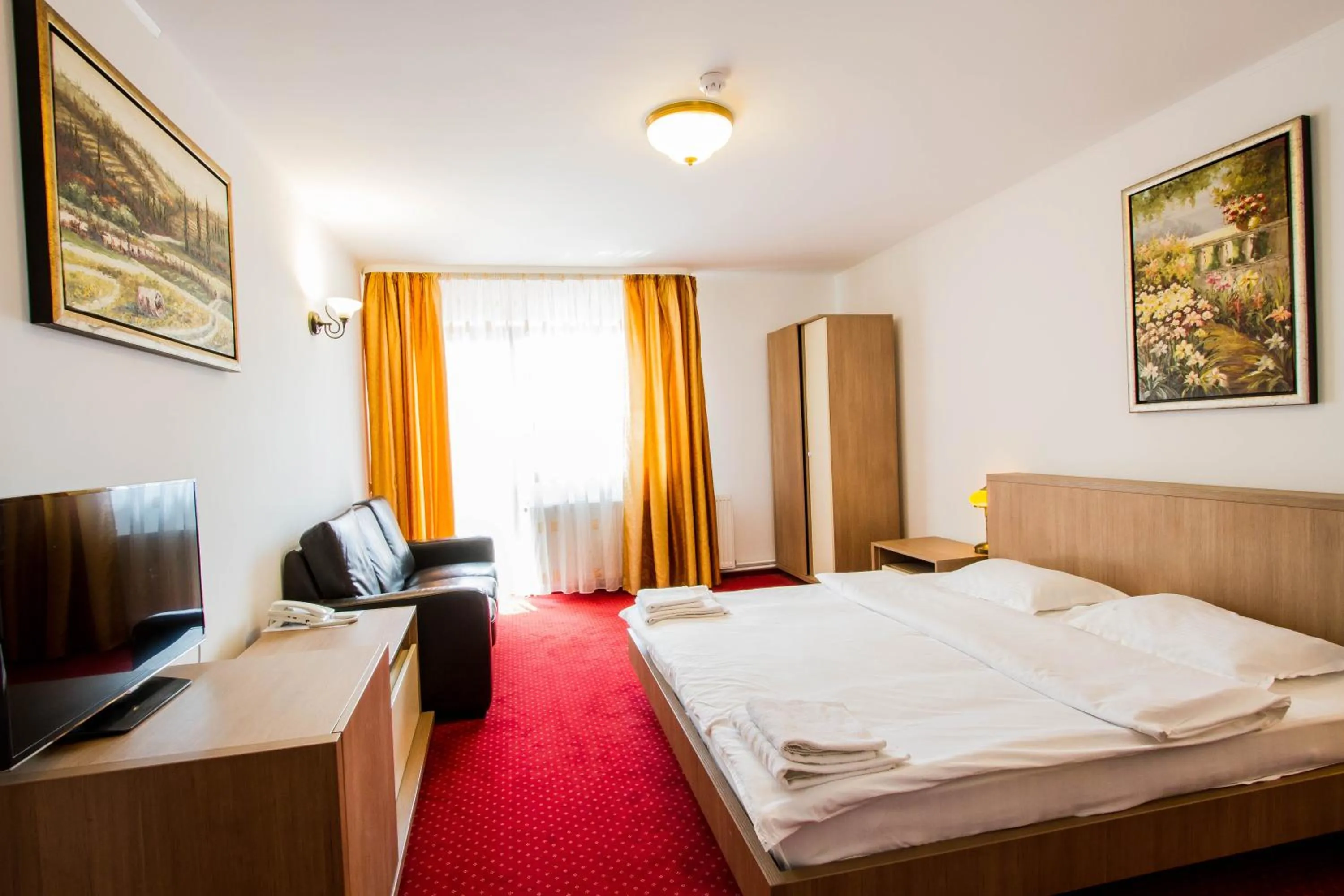 Communal lounge/ TV room in Complex Turistic Max International