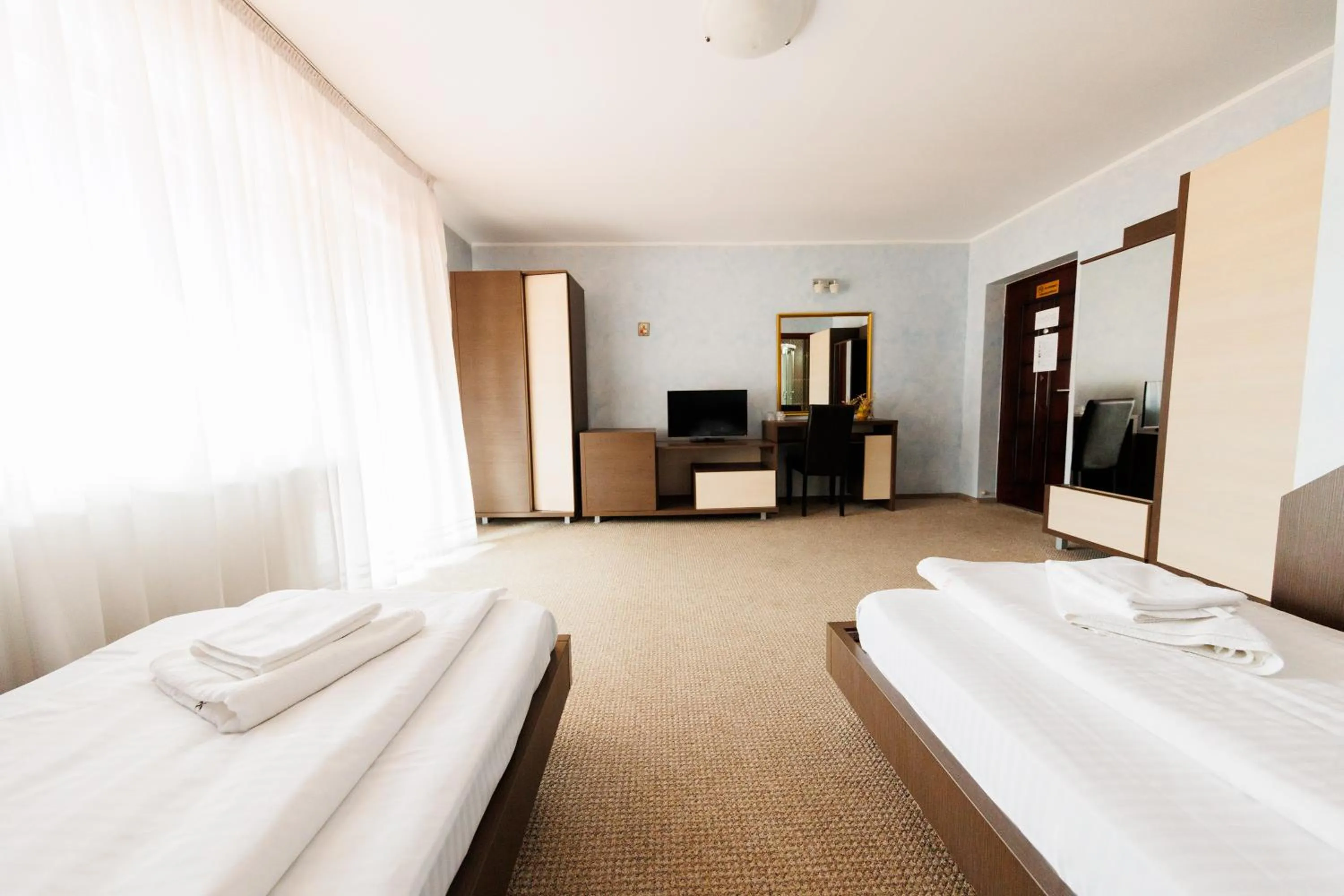 Photo of the whole room in Complex Turistic Max International