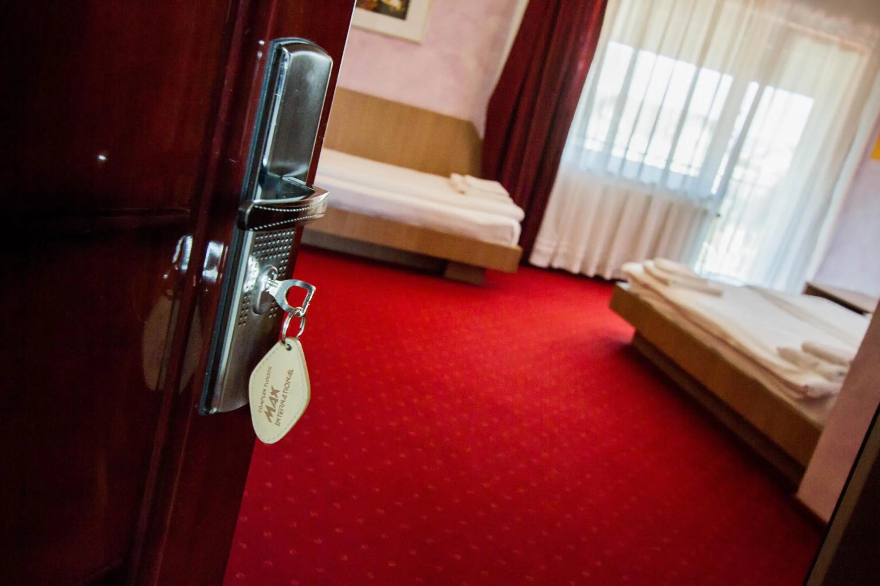 Photo of the whole room in Complex Turistic Max International