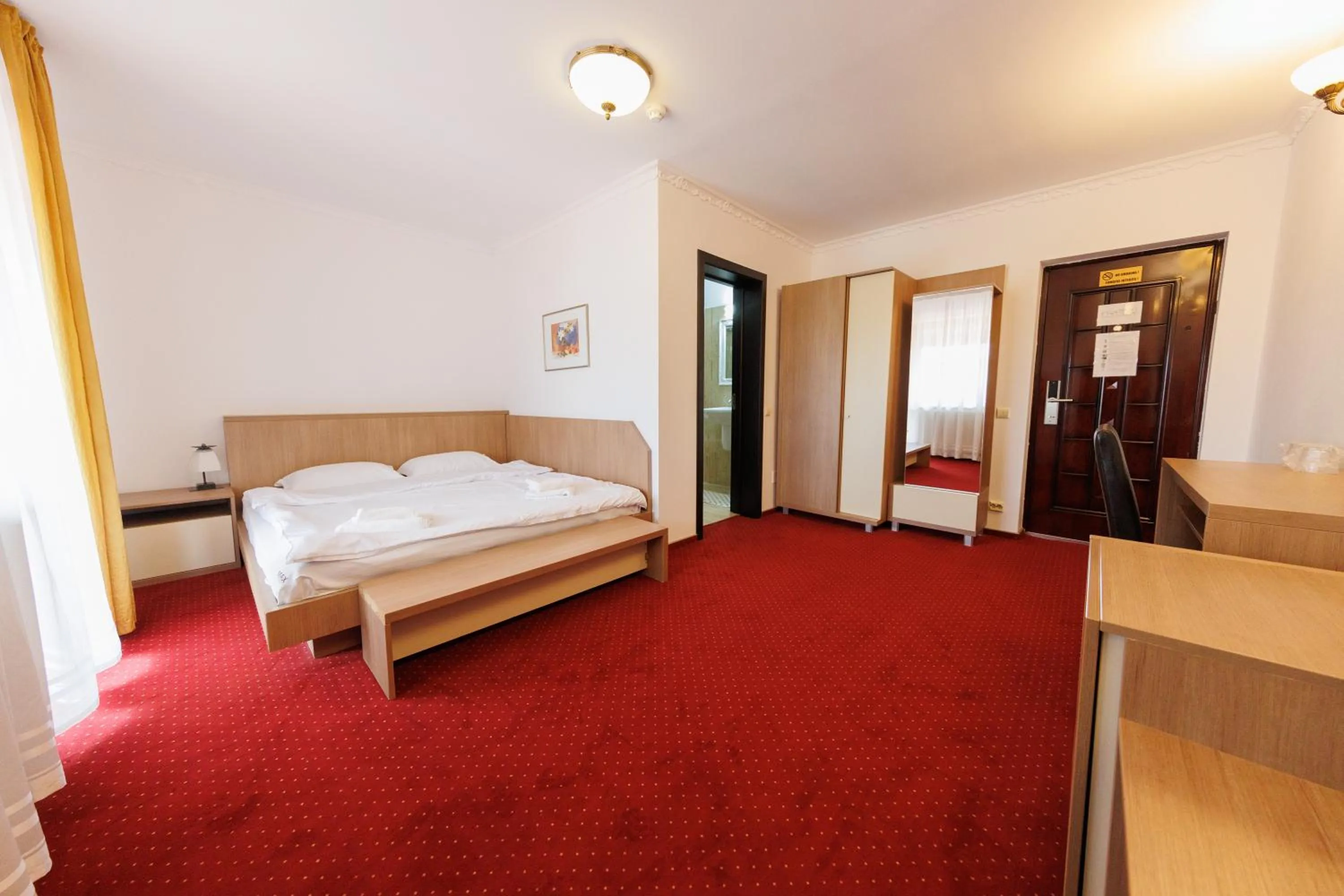 Bed in Complex Turistic Max International