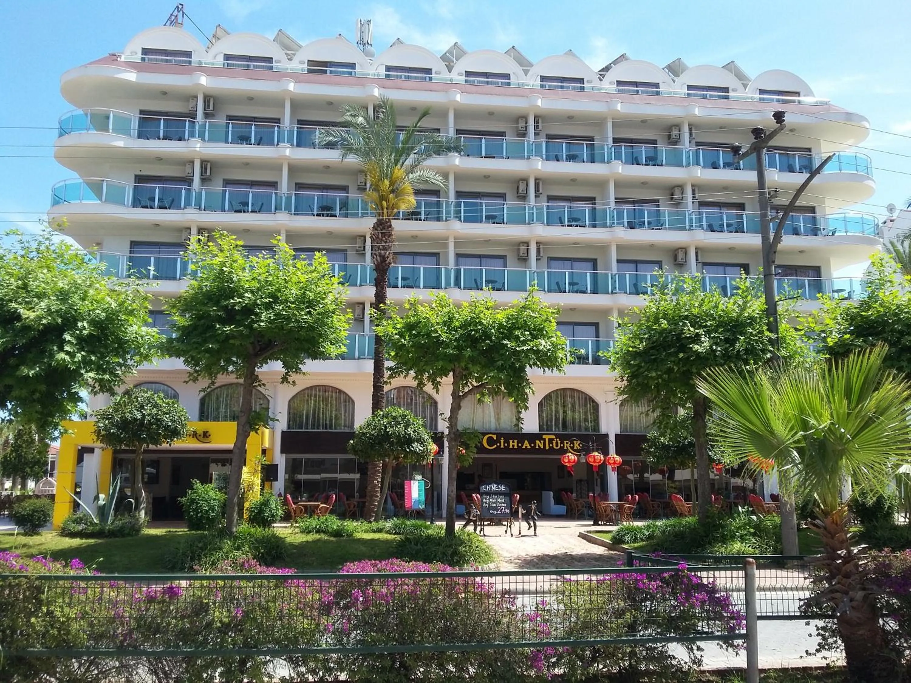 Facade/entrance in CihanTürk Hotel