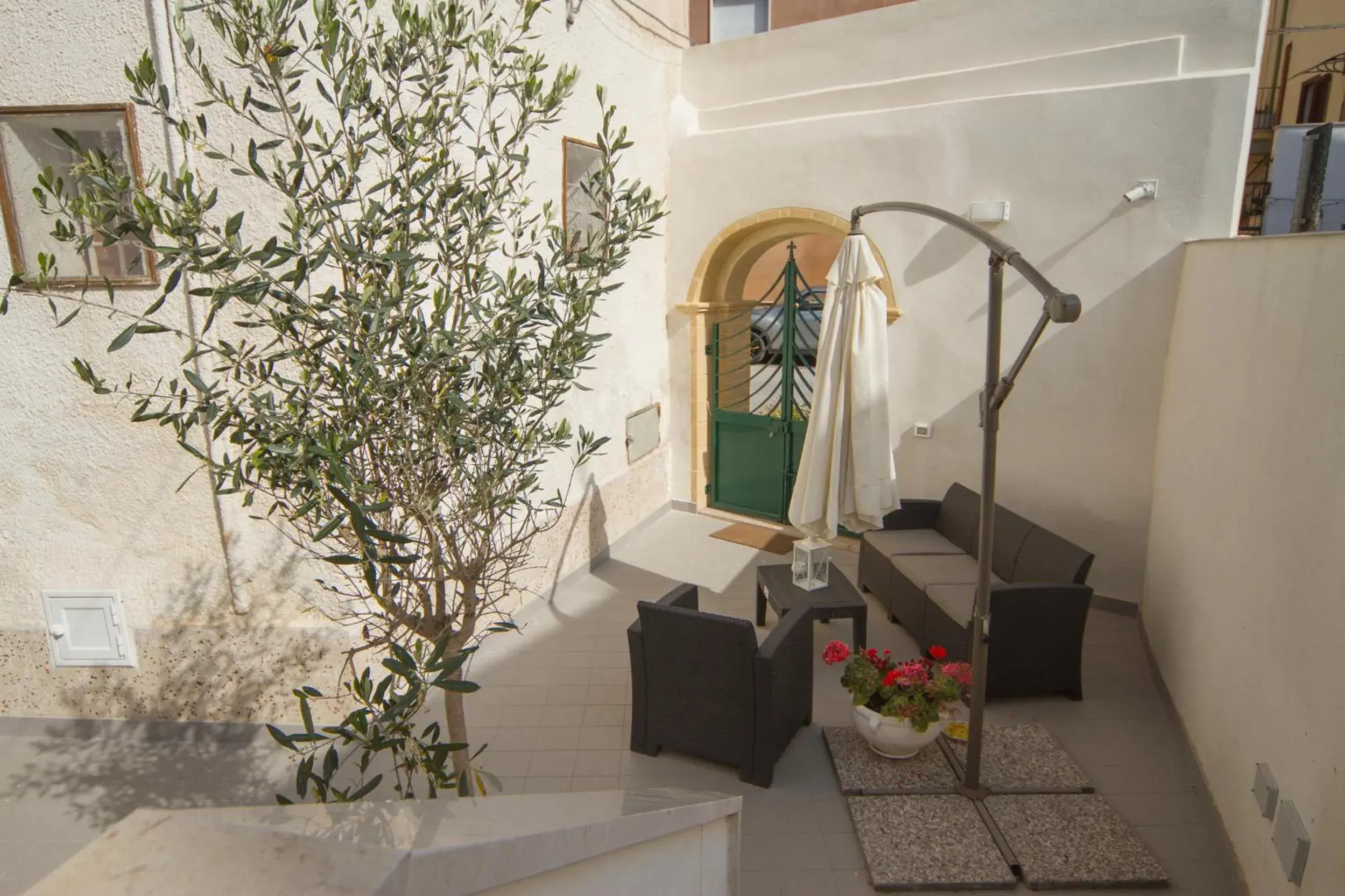 Apartment with Garden View - single occupancy in Il Sogno Apartments Apartment with Garden View - single occupancy in Il Sogno Apartments