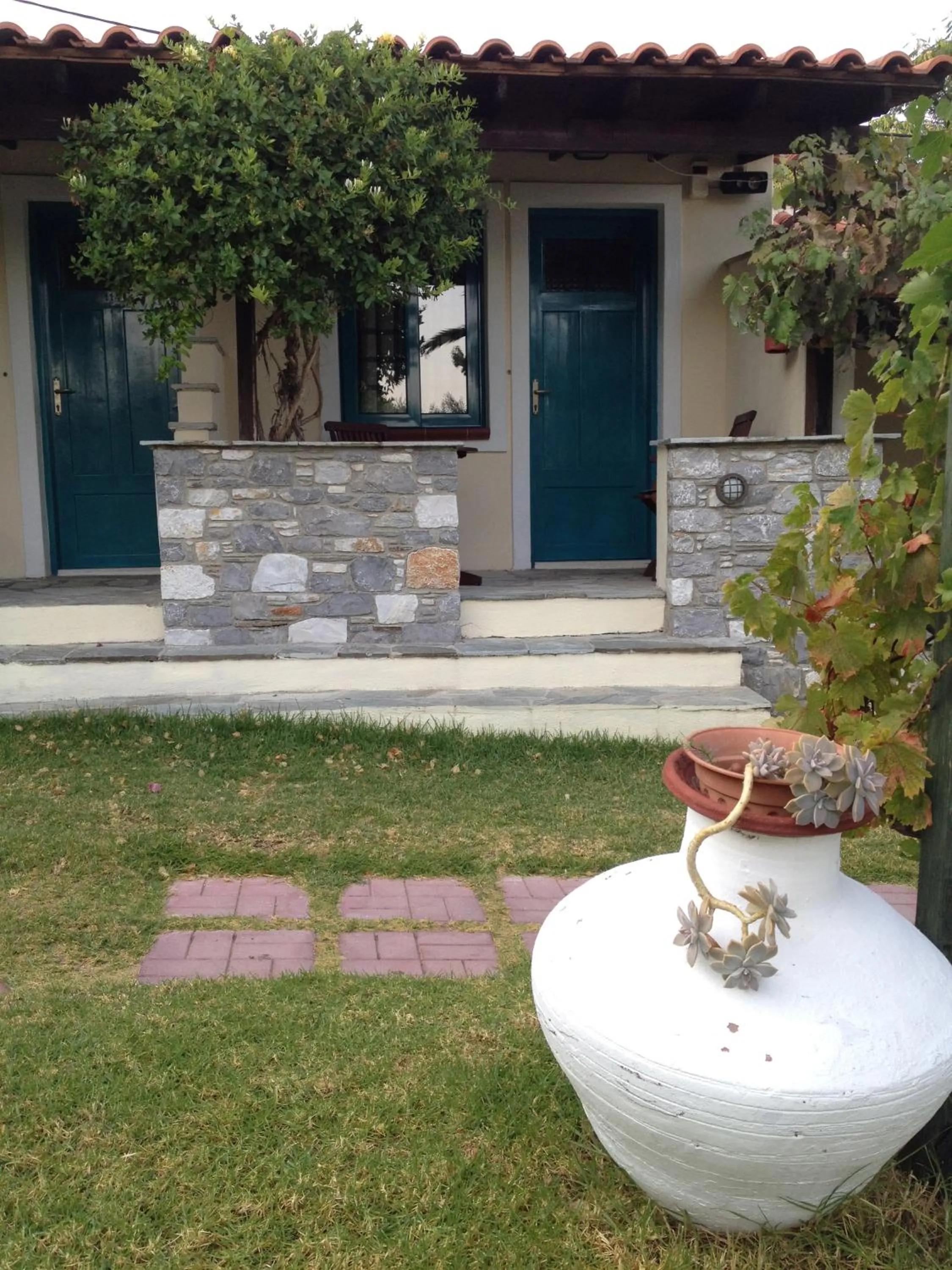 Garden in Angeliki Beach Hotel