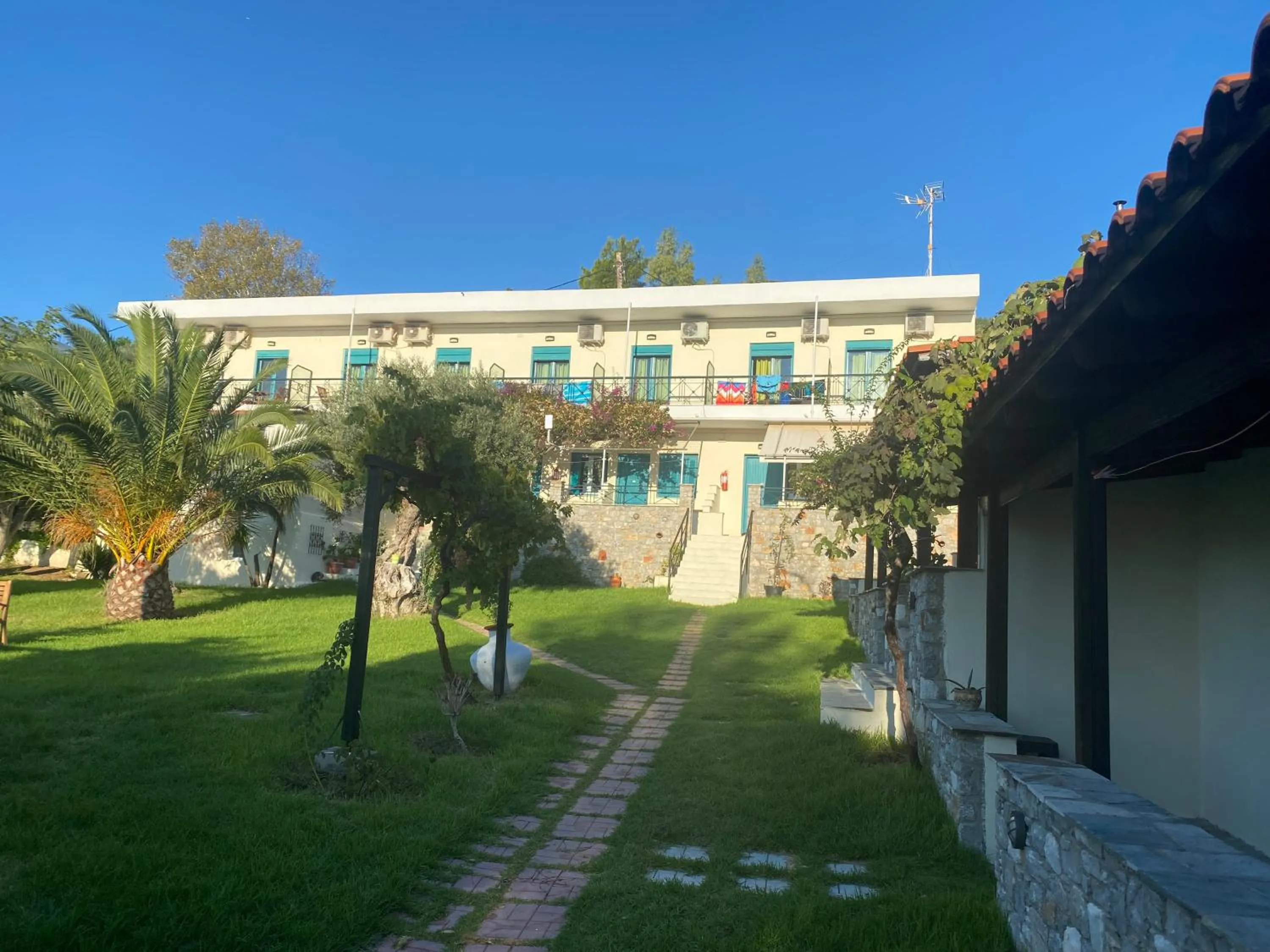 Angeliki Beach Hotel