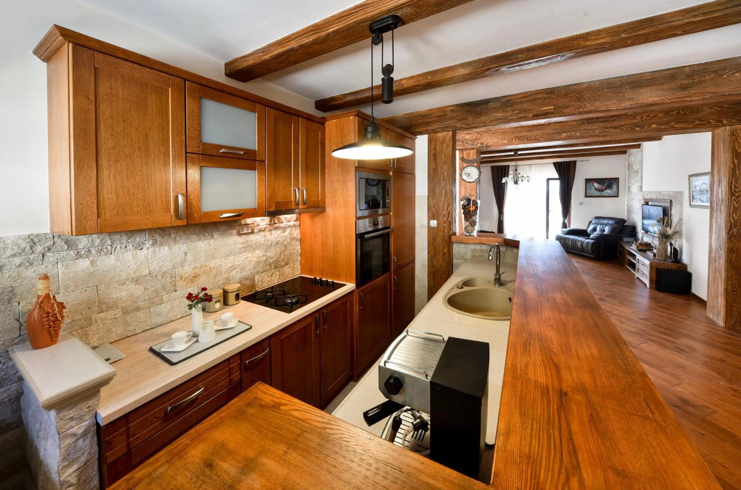 Coffee/tea facilities in Villa Dub