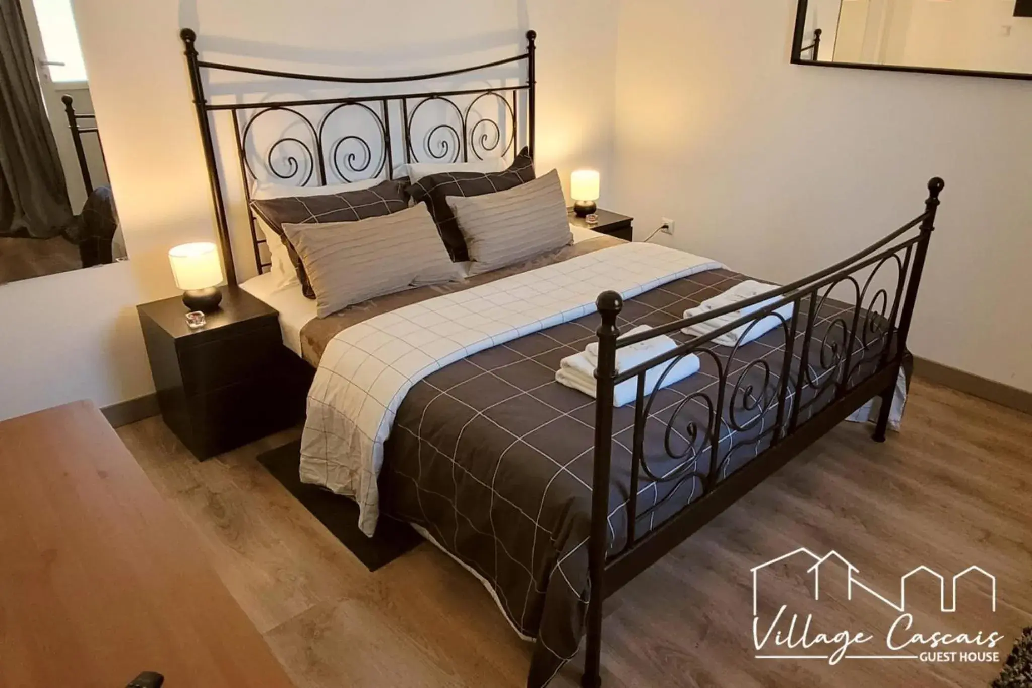 Double Room in Village Cascais Guest House Double Room in Village Cascais Guest House