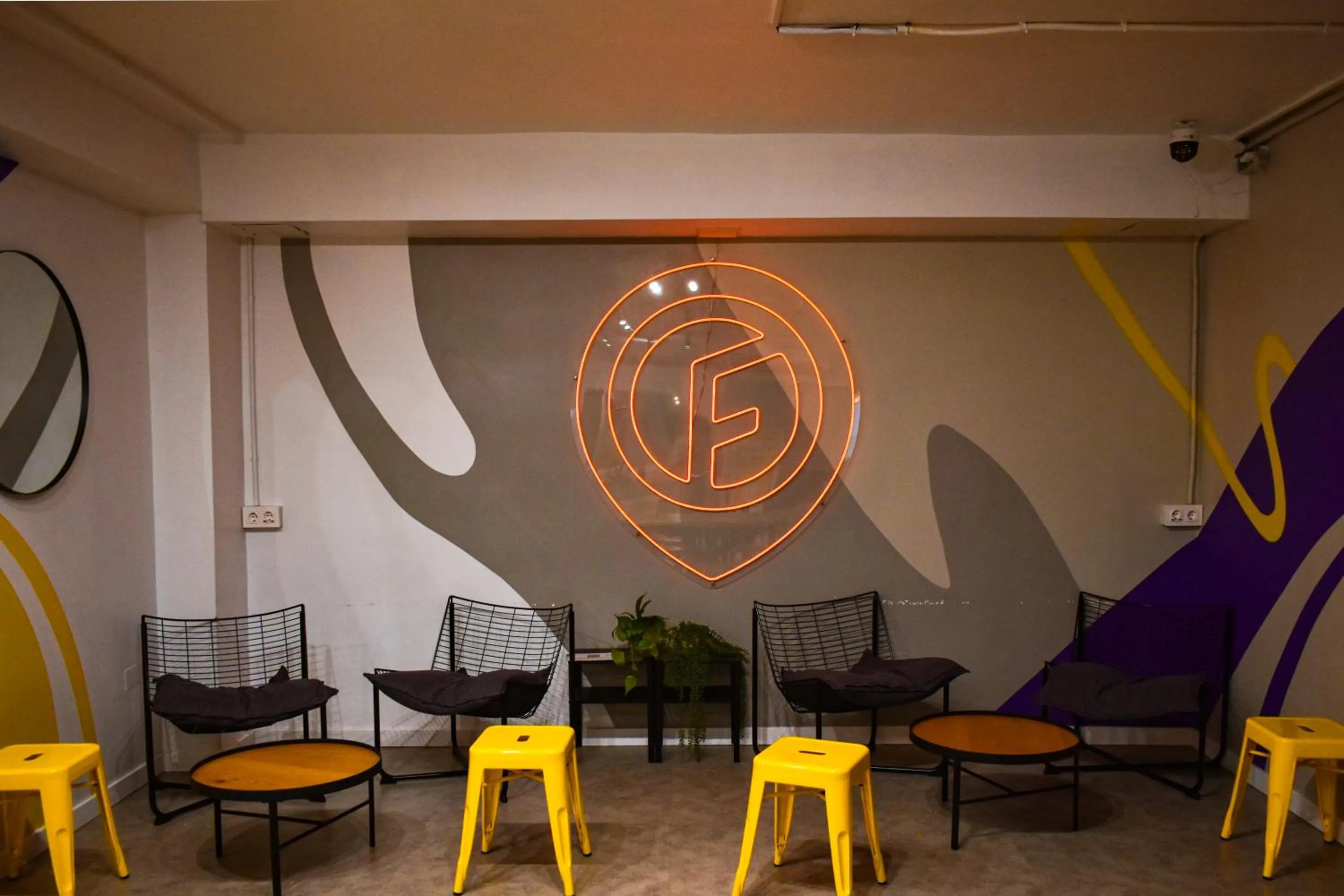 Seating area in Onefam Les Corts