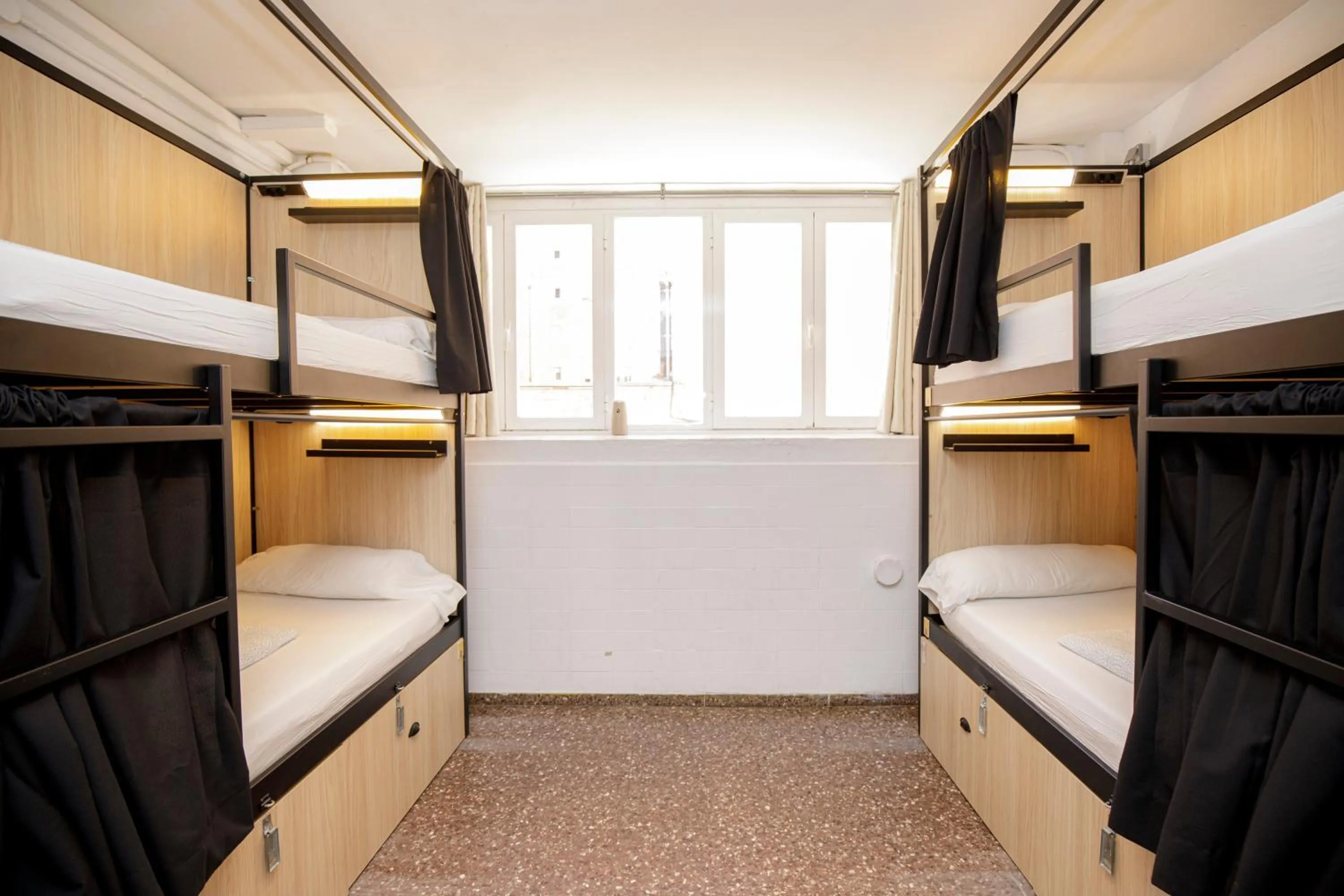 Bed in Onefam Les Corts