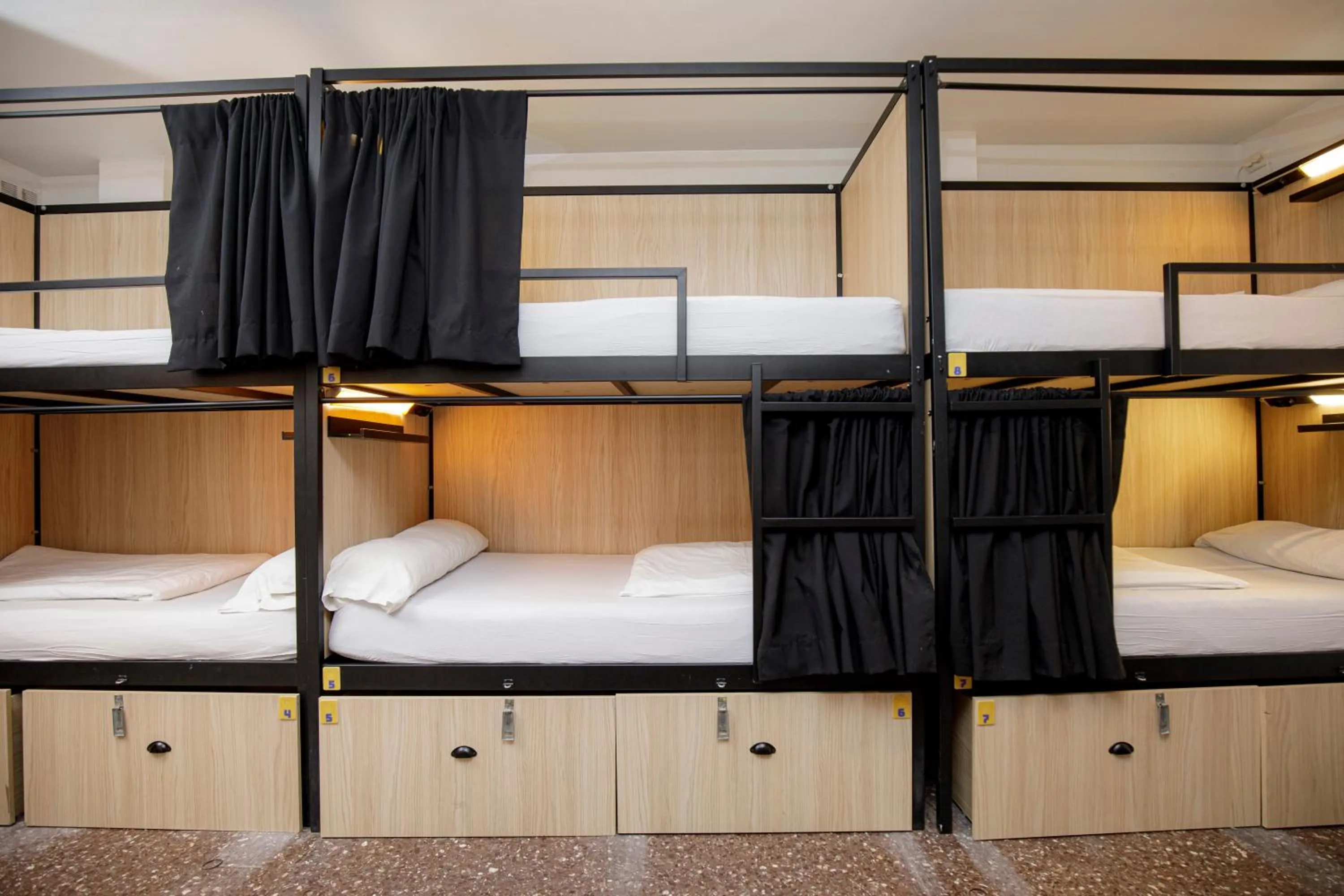 Bedroom, Bed in Onefam Les Corts