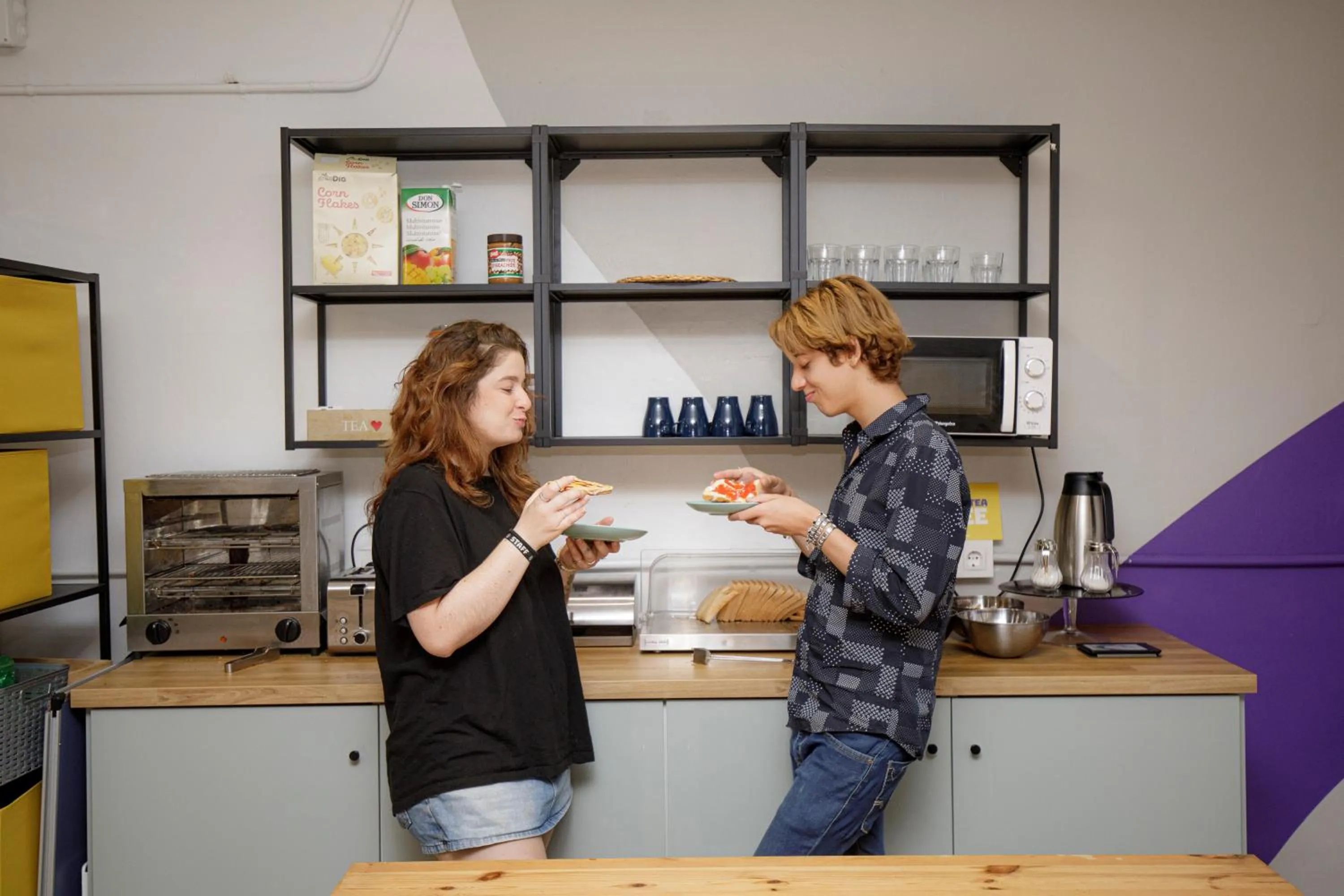 People in Onefam Les Corts