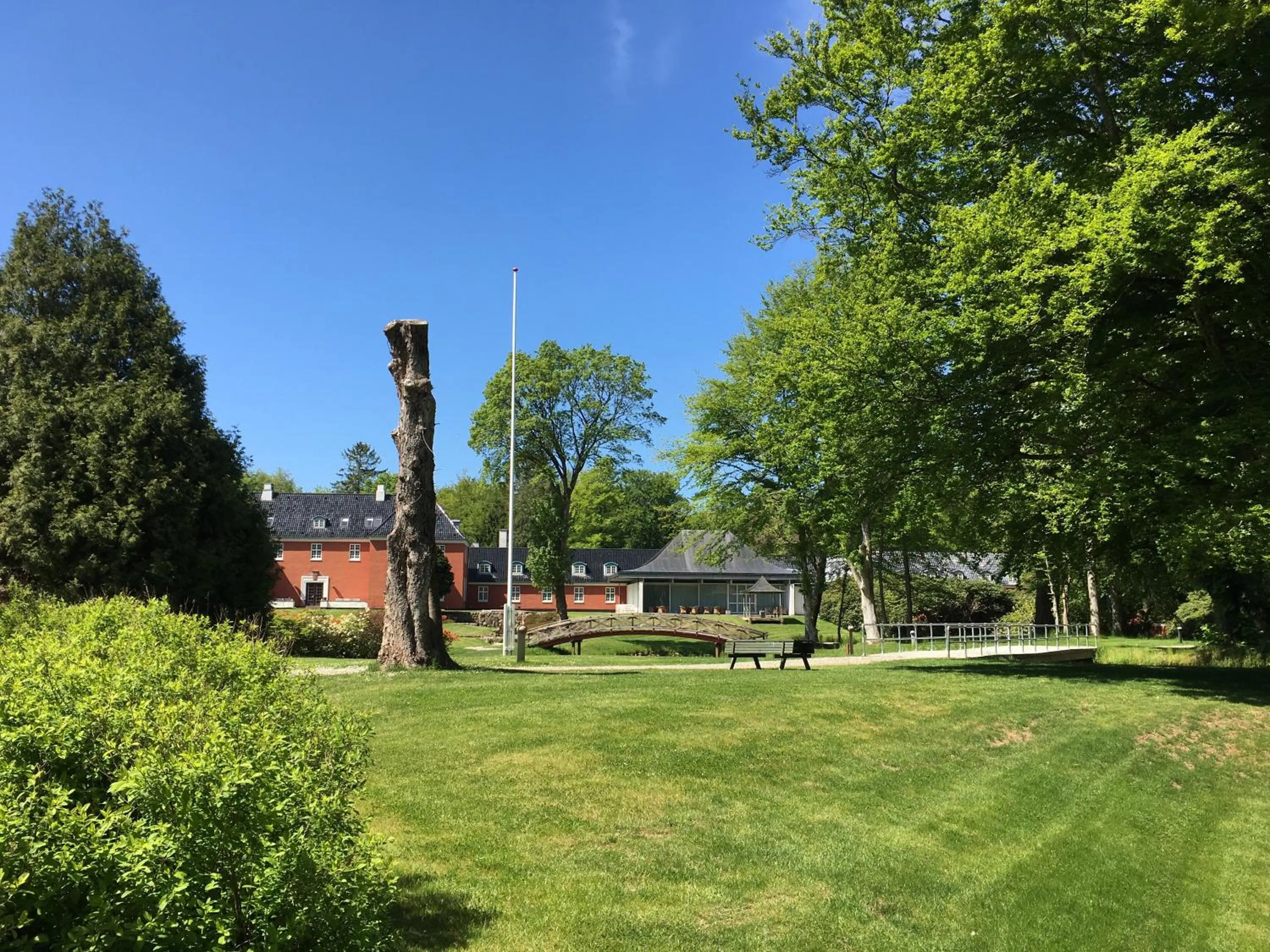 Property building in Skarrildhus Sinatur Hotel & Konference