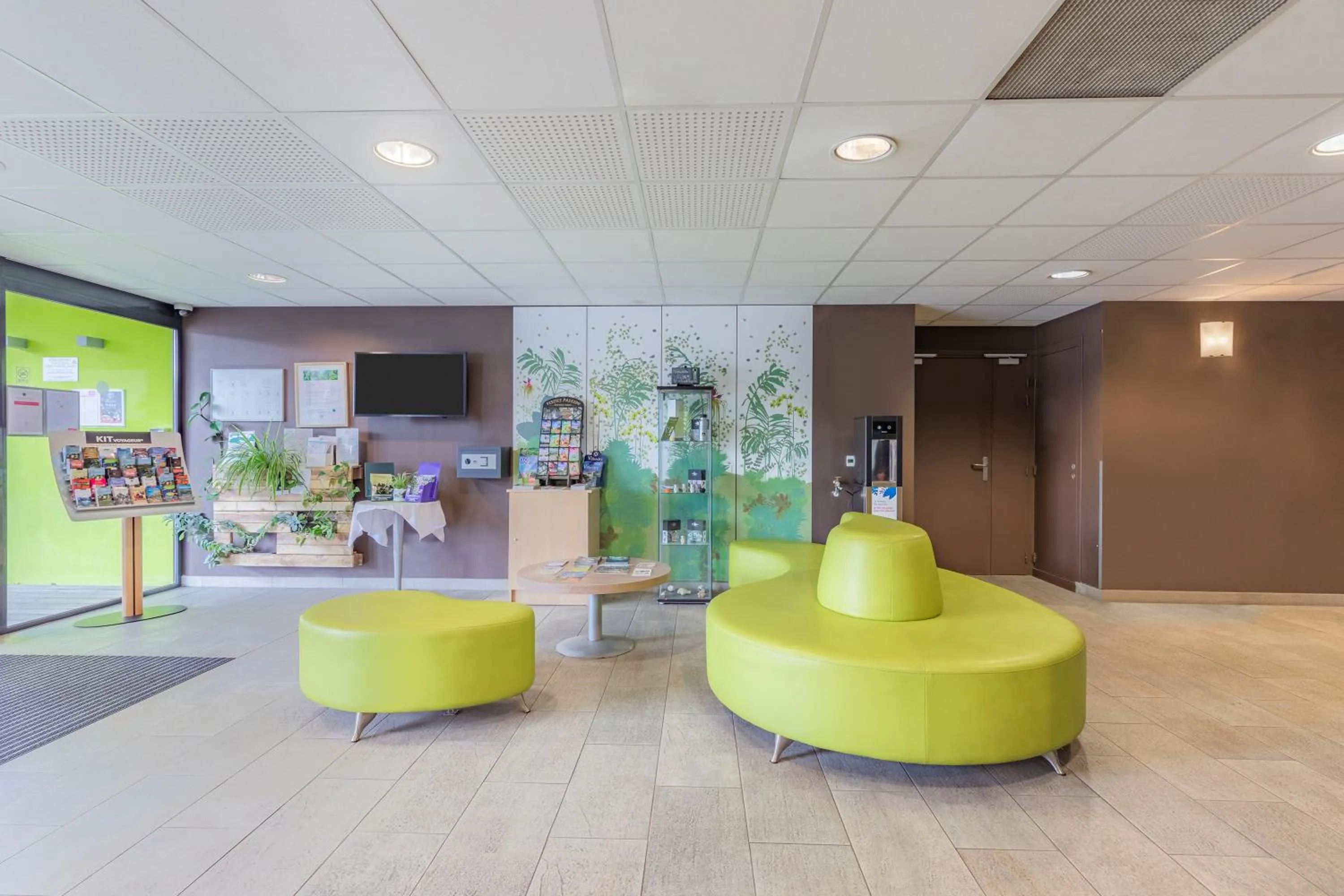 Lobby or reception in Appart’City Confort Tours