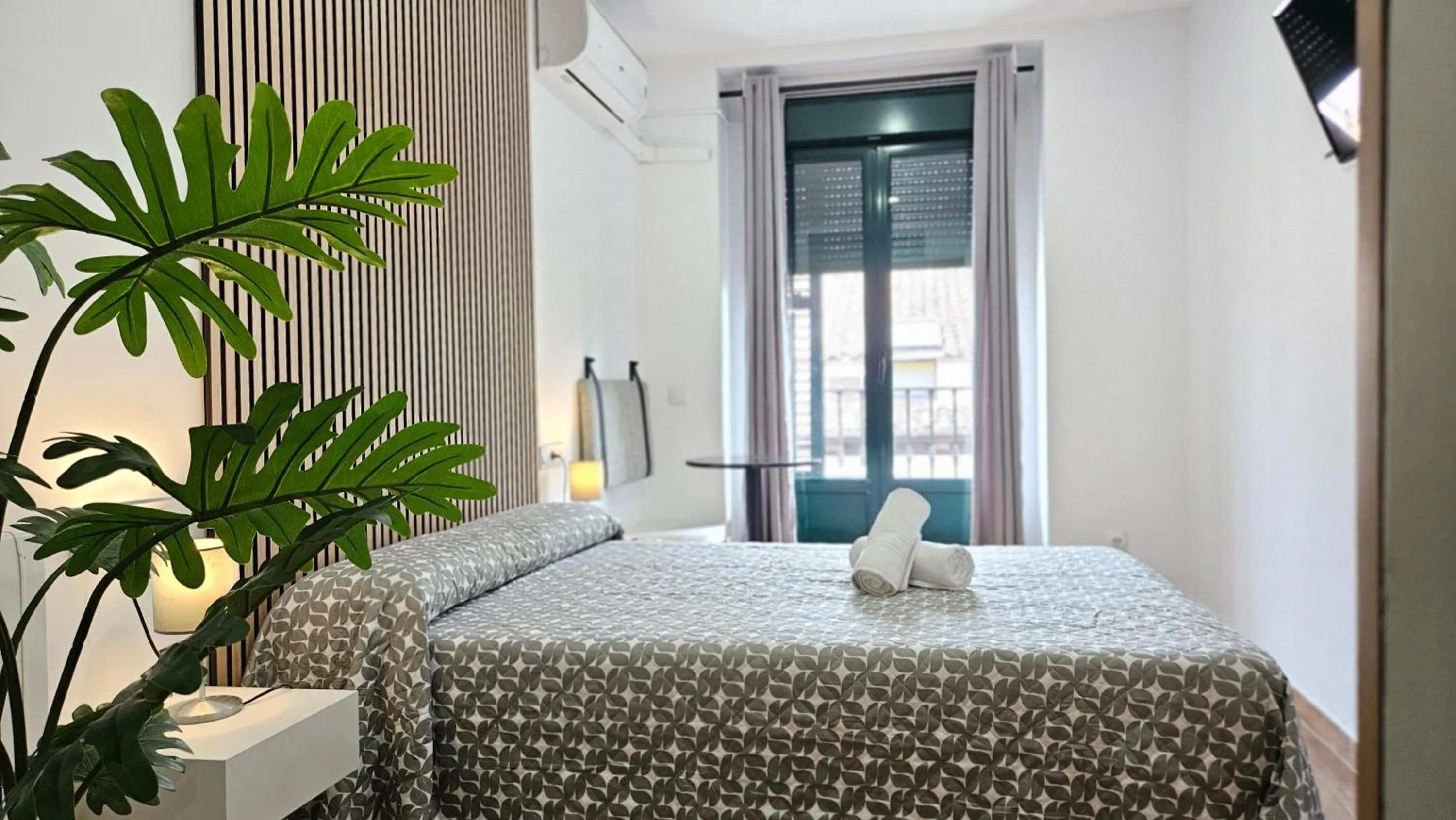 Photo of the whole room, Bed in CH Rayuela