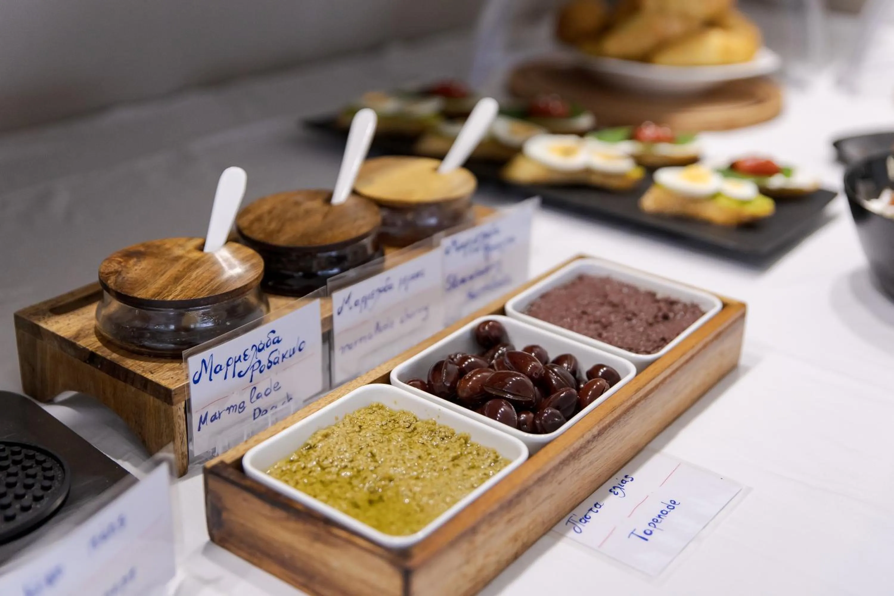 Food and drinks in Athina Beach Hotel