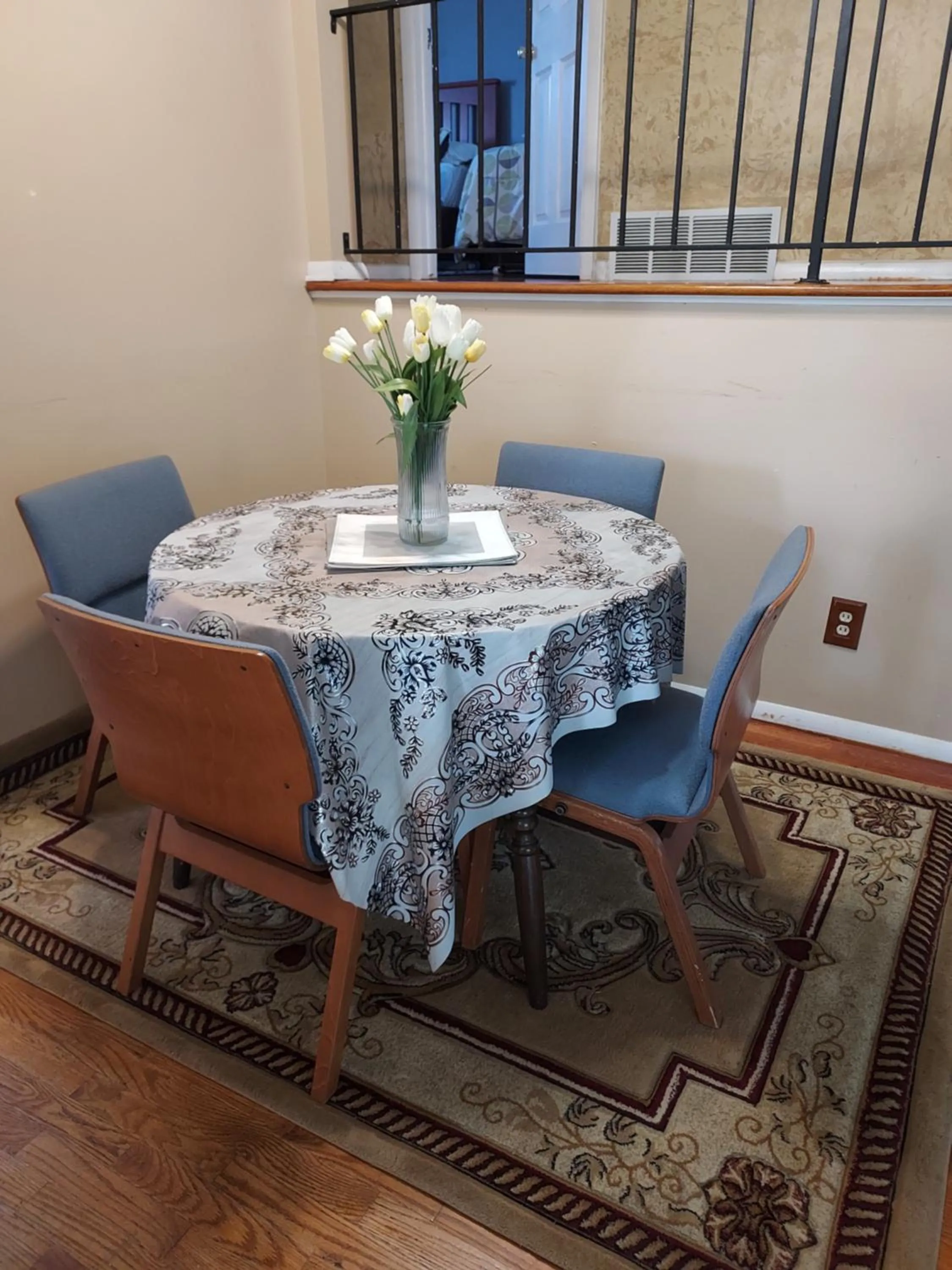 Dining area in The Paradise @ Lyncott