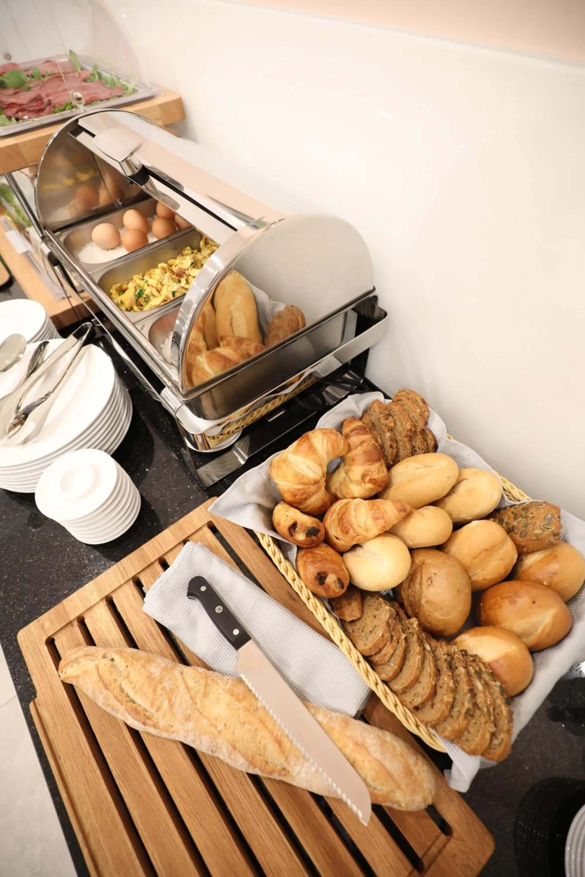 Buffet breakfast in Sleep Inn Düsseldorf