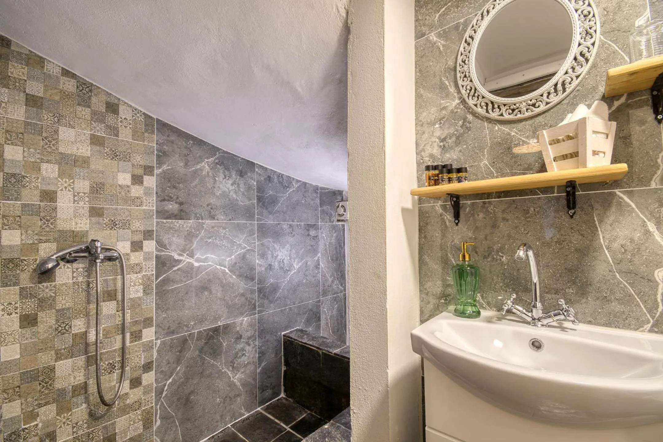 Mascot Boutique Hotel