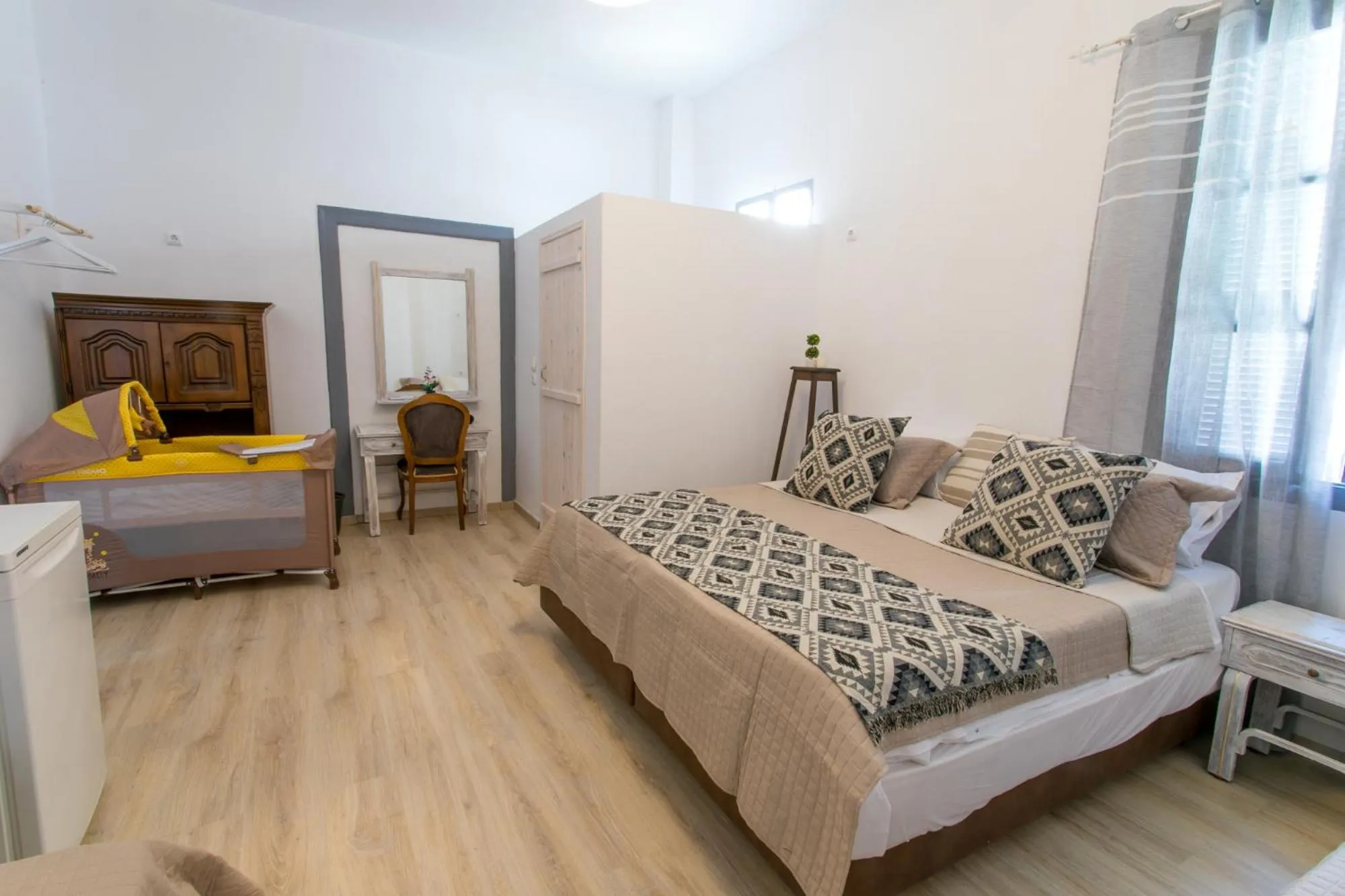 Mascot Boutique Hotel