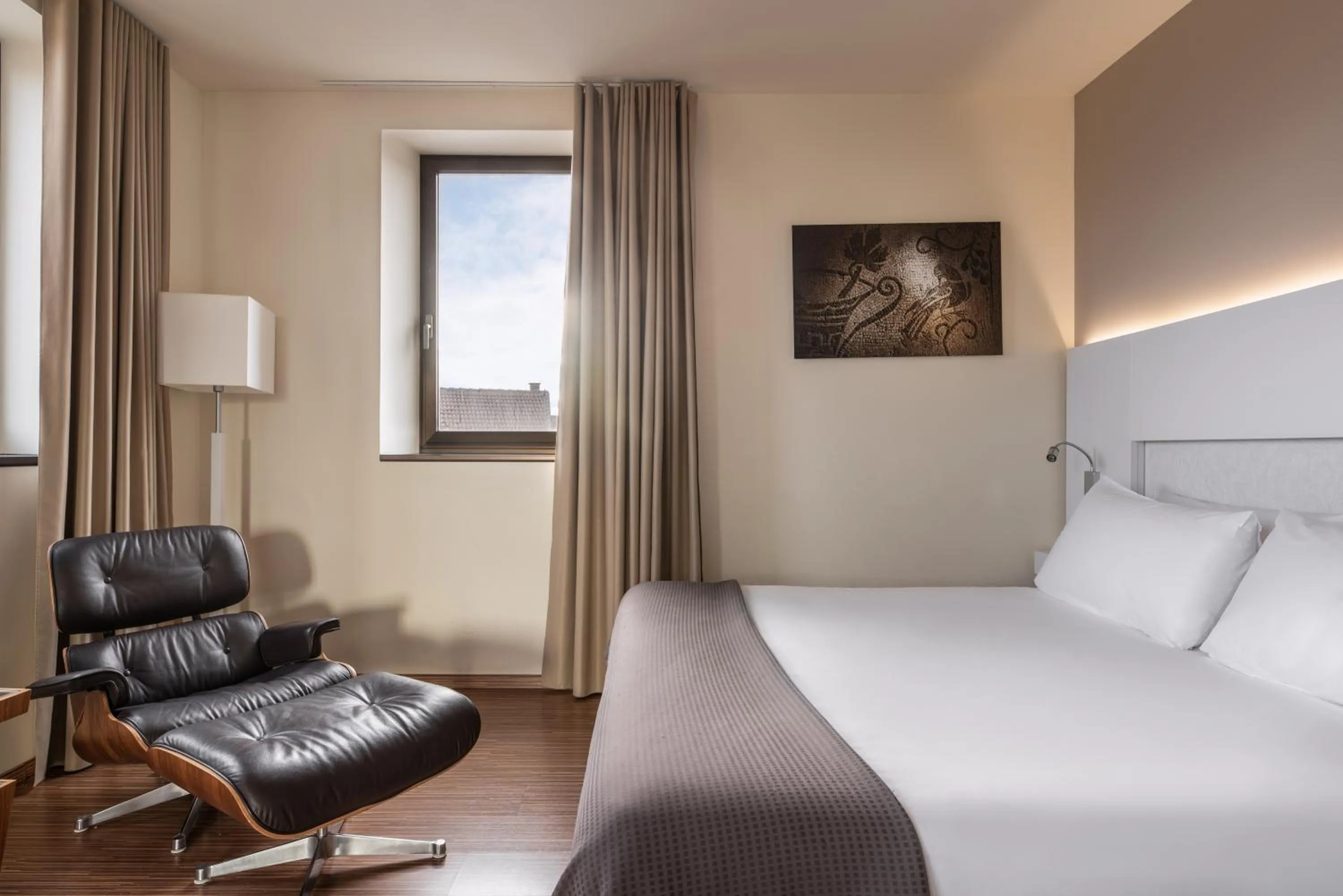 Bed in Eurostars Vía de la Plata