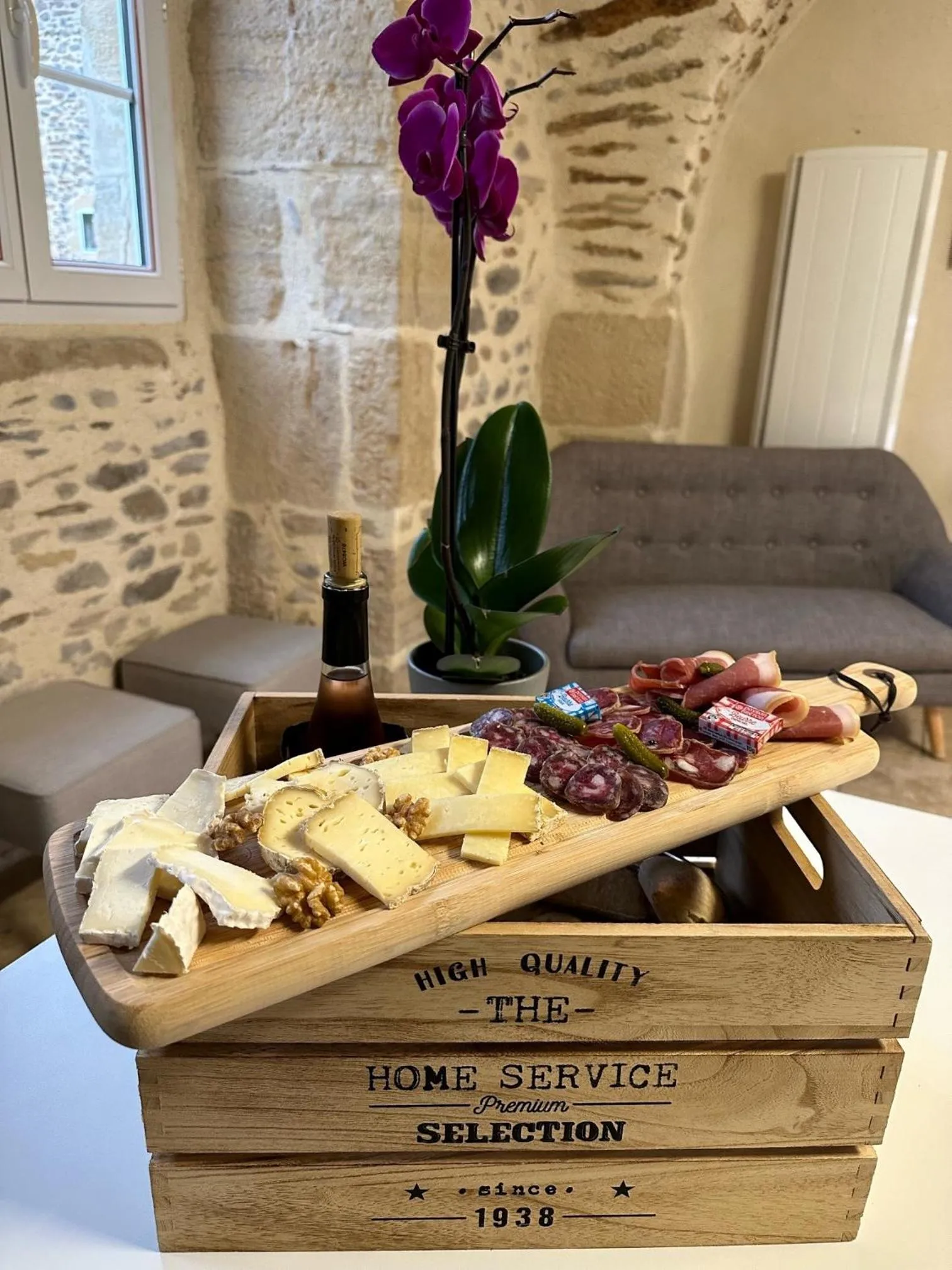 Restaurant/places to eat in Château de la Falque, The Originals Relais