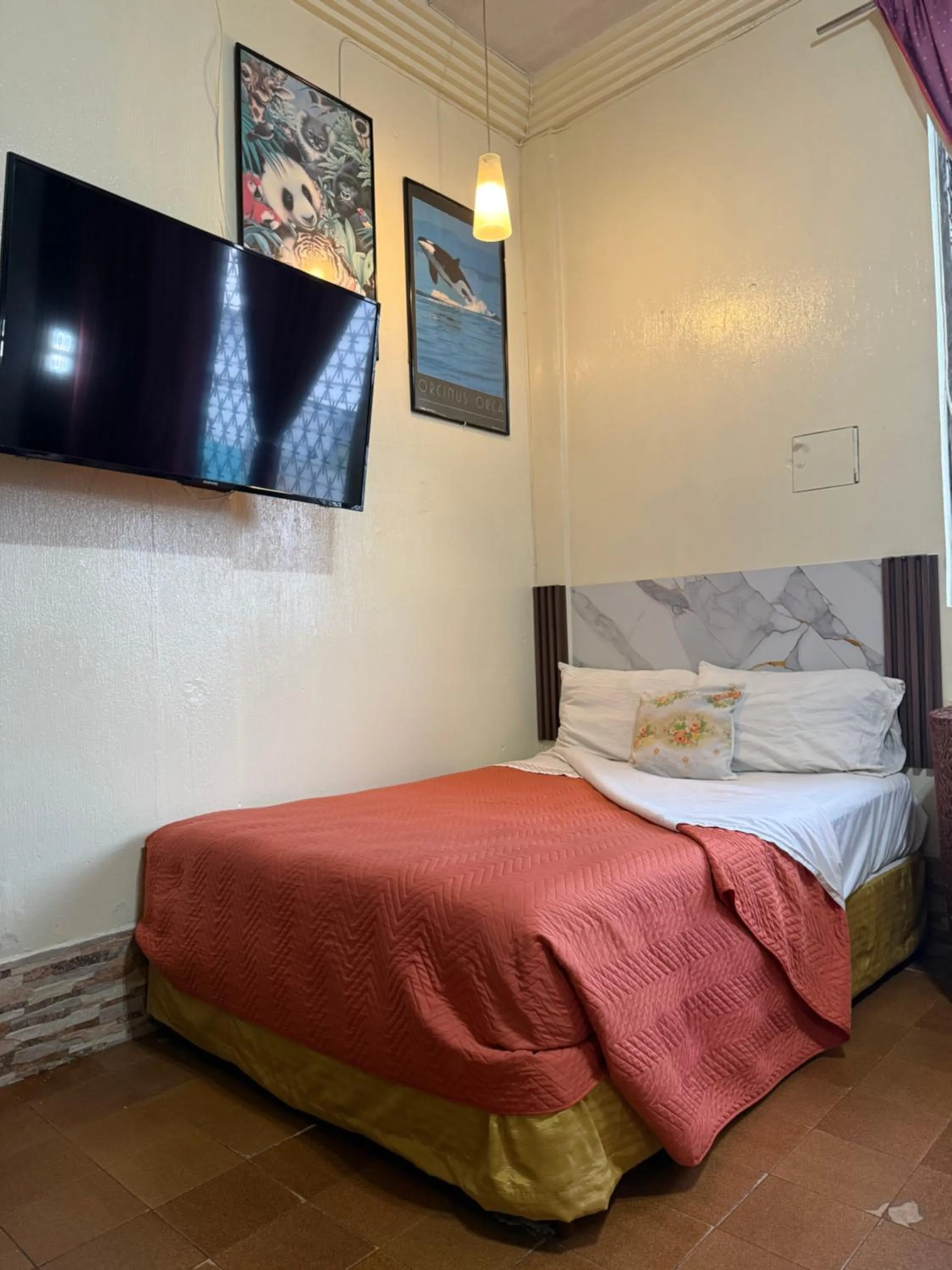 Bed in Hotel Metropolitano