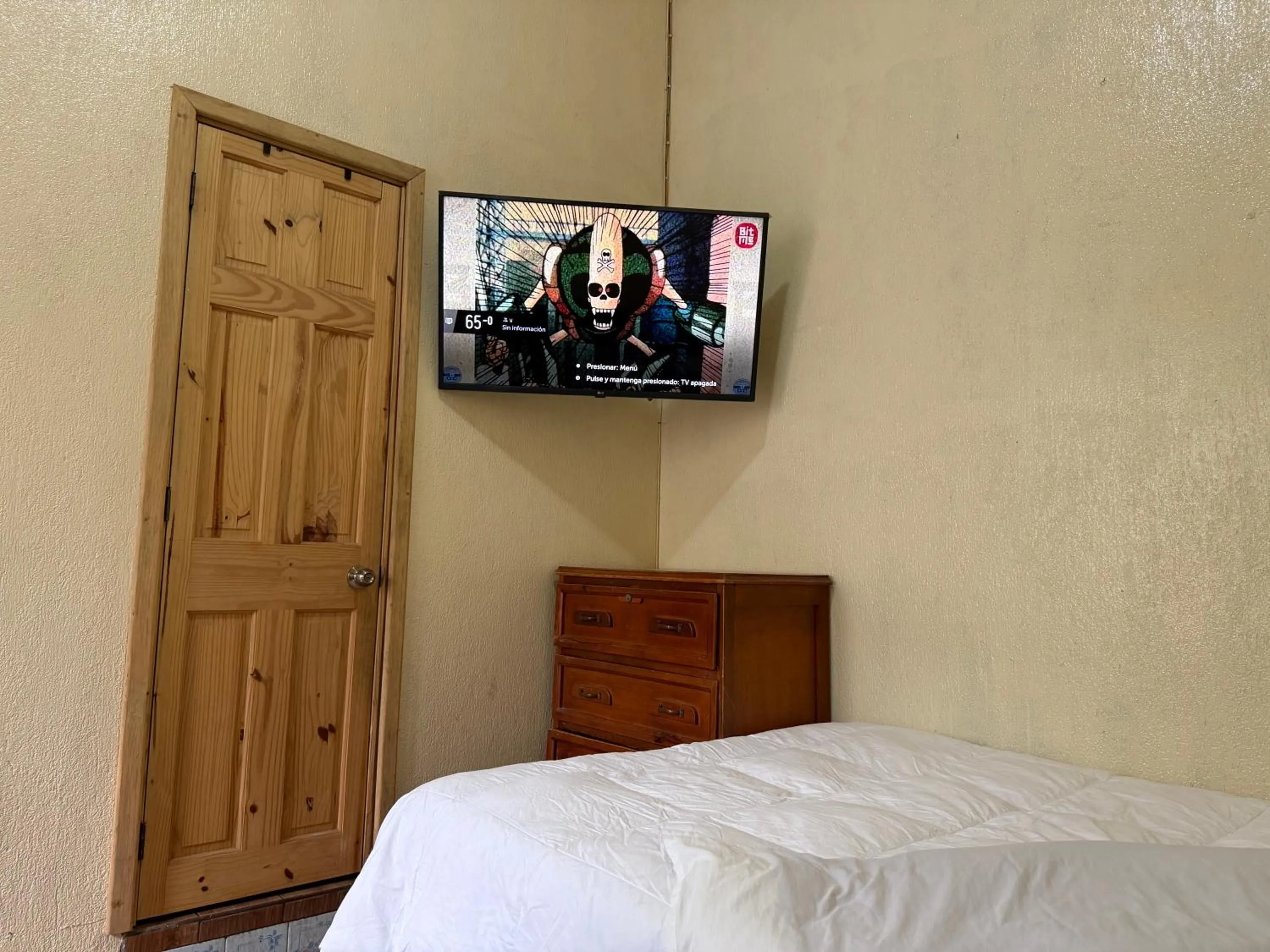 Bed in Hotel Metropolitano