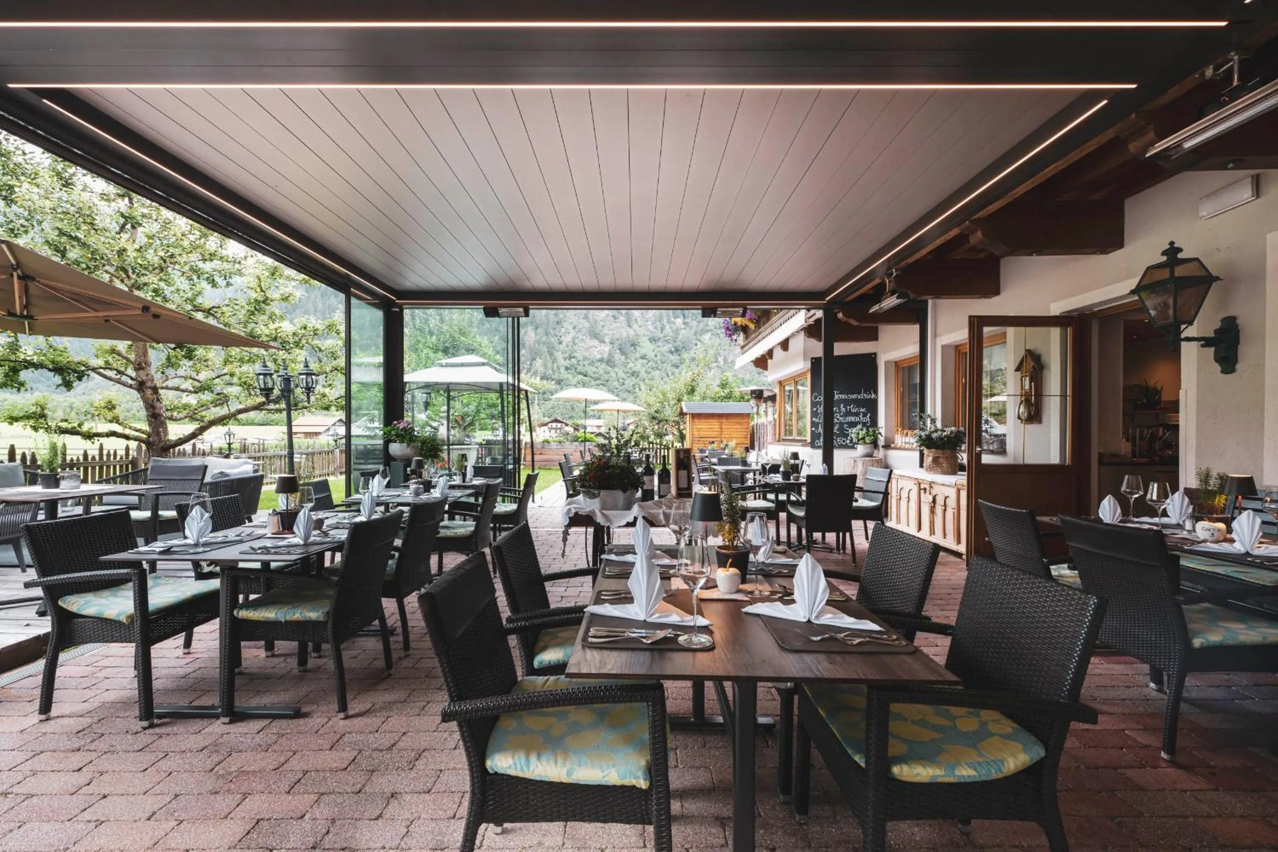 Restaurant/places to eat in Hotel Brunnenhof