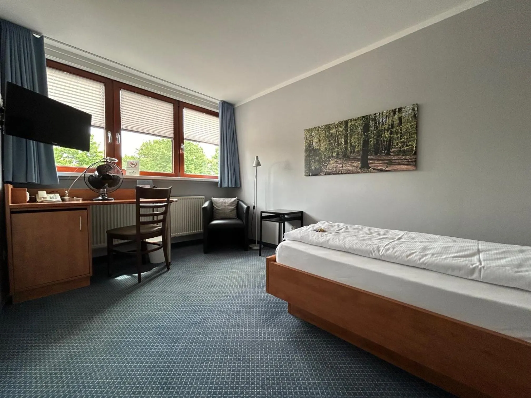 Photo of the whole room, Bed in Hotel & Restaurant Prüser´s Gasthof