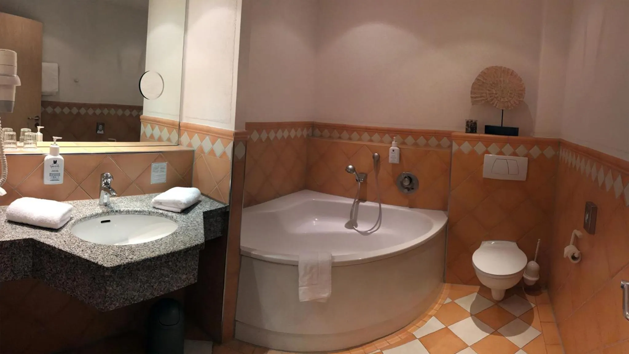 Photo of the whole room in Hotel & Restaurant Prüser´s Gasthof