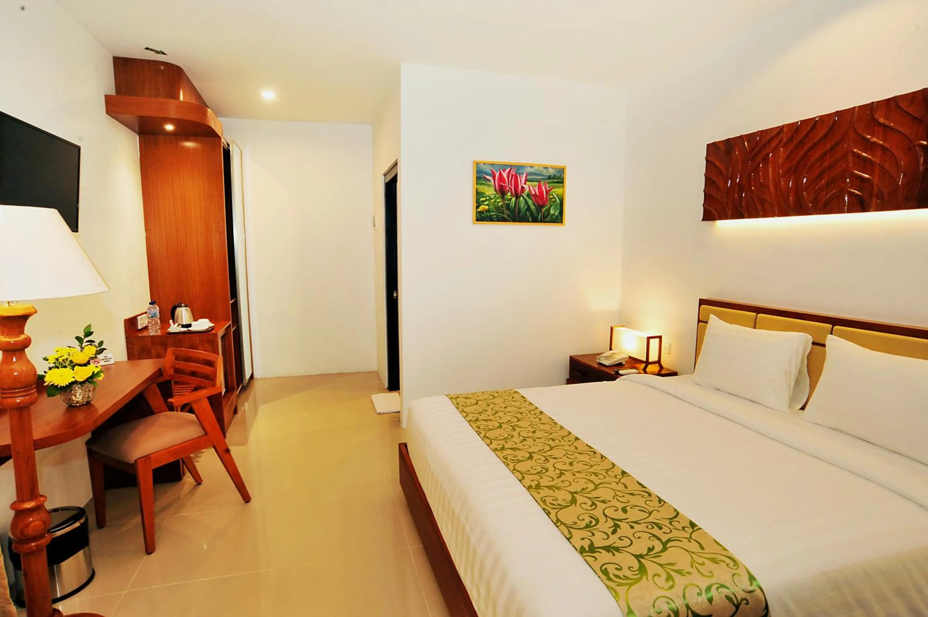 Bed in Kautaman Hotel