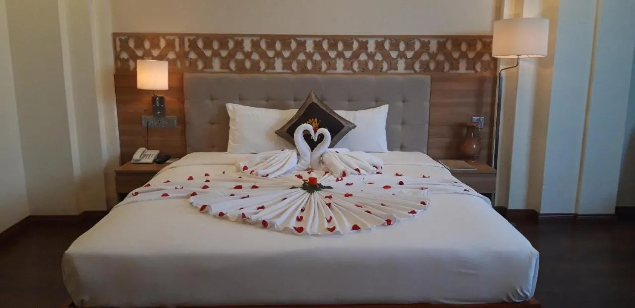 Sen Vang Luxury Hotel