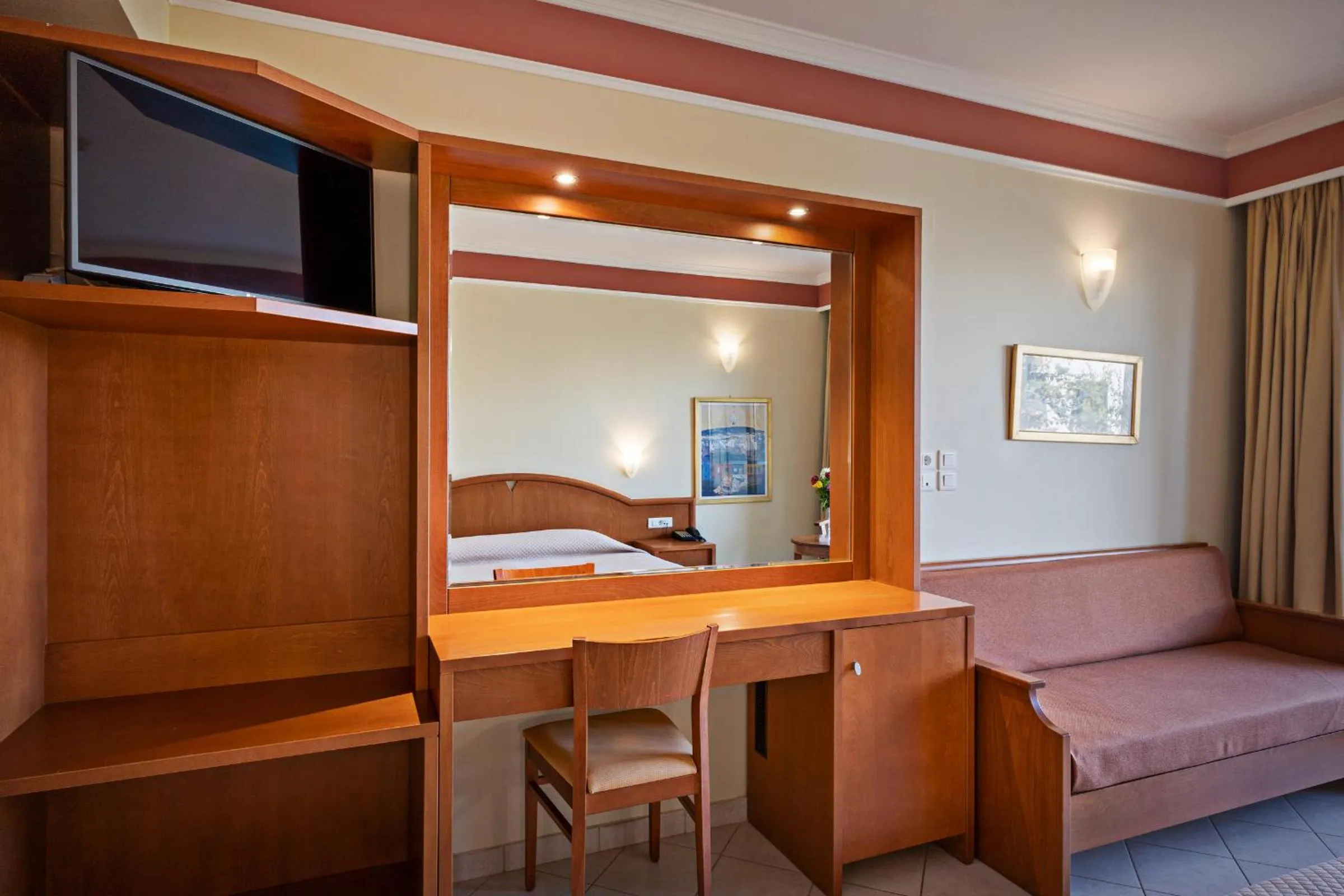 Bedroom in Hydramis Palace Beach Resort