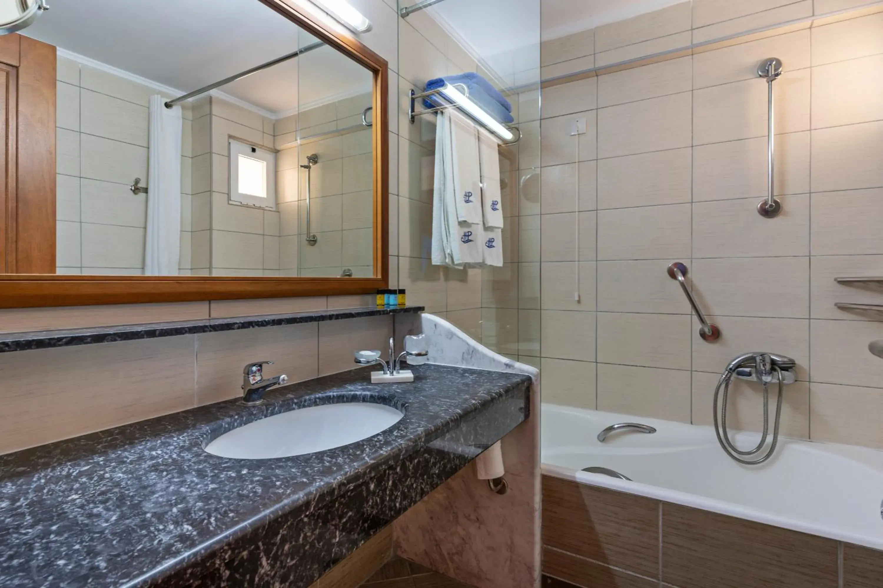 Family Room in Hydramis Palace Beach Resort Family Room in Hydramis Palace Beach Resort