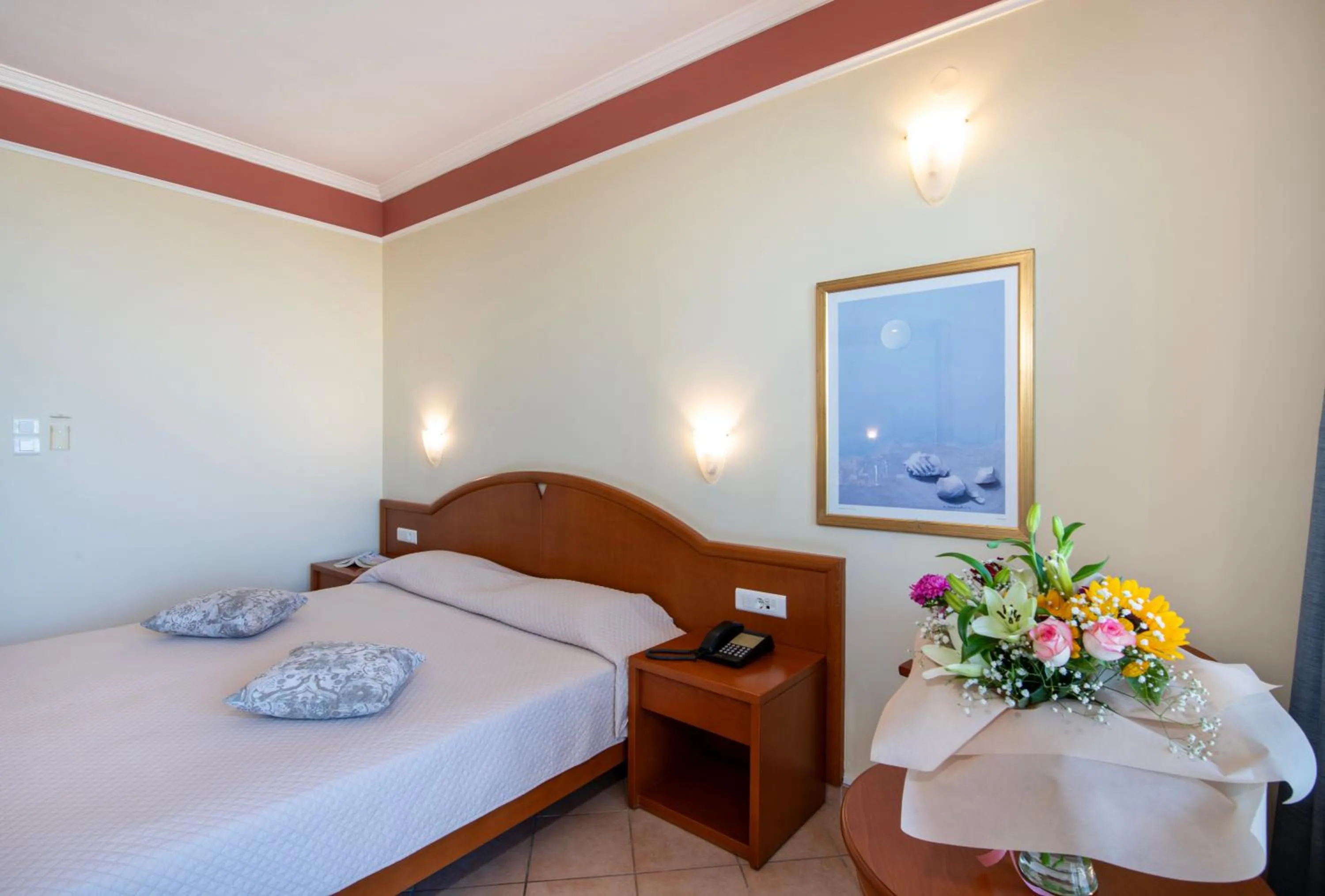 Bedroom, Bed in Hydramis Palace Beach Resort