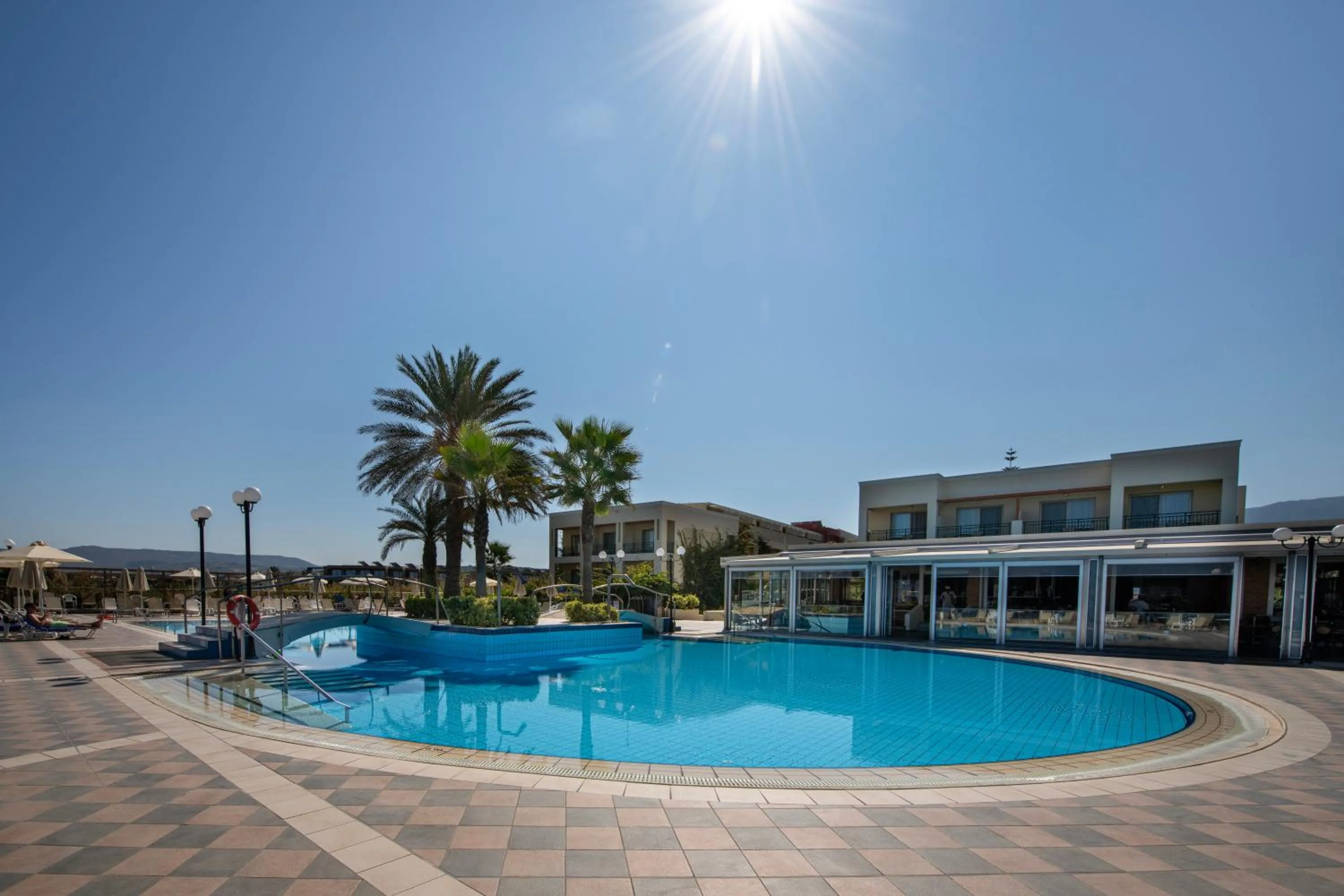 Swimming pool in Hydramis Palace Beach Resort